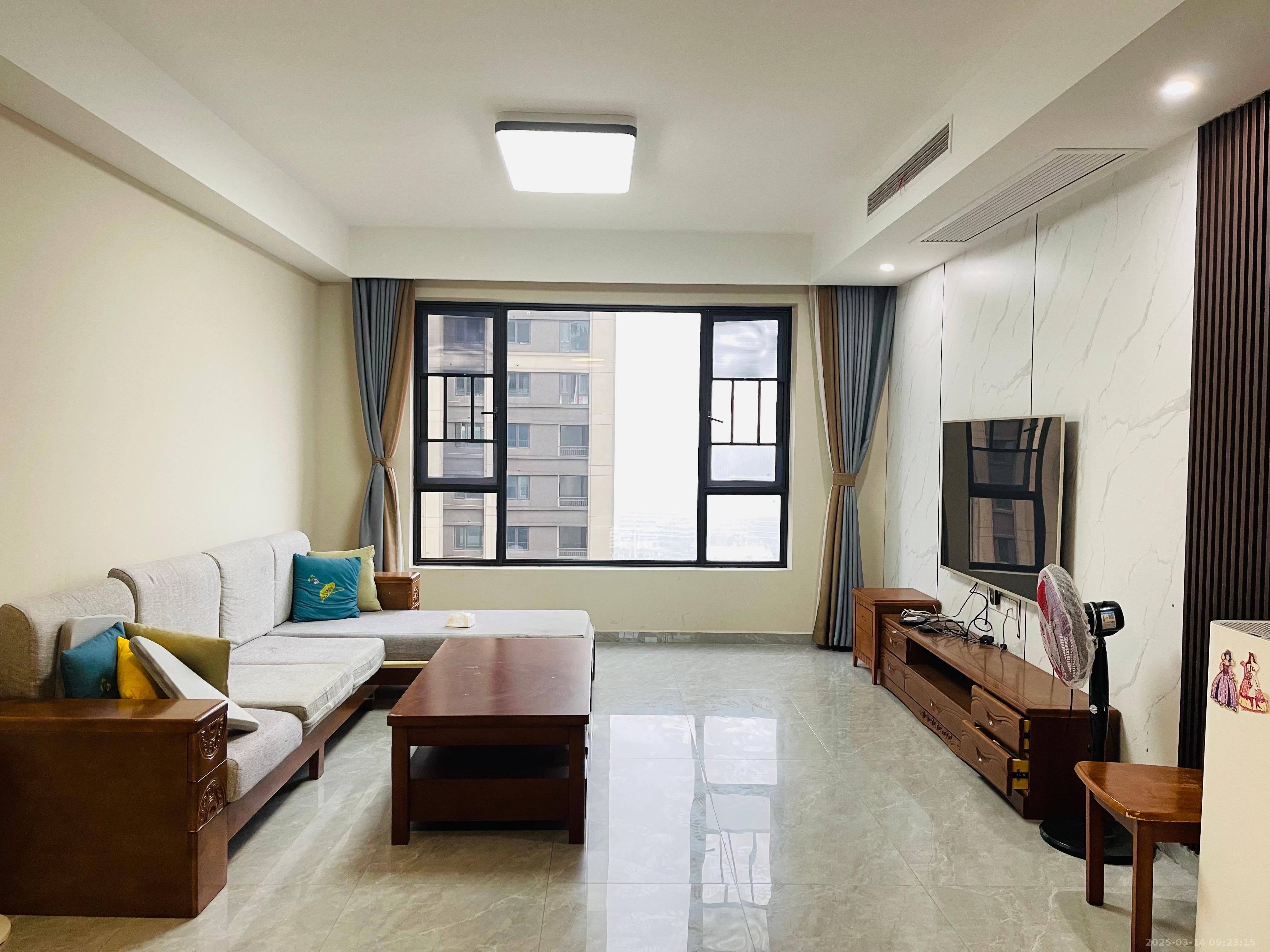 建发央著  4室2厅2卫   5200.00元/月室内图1