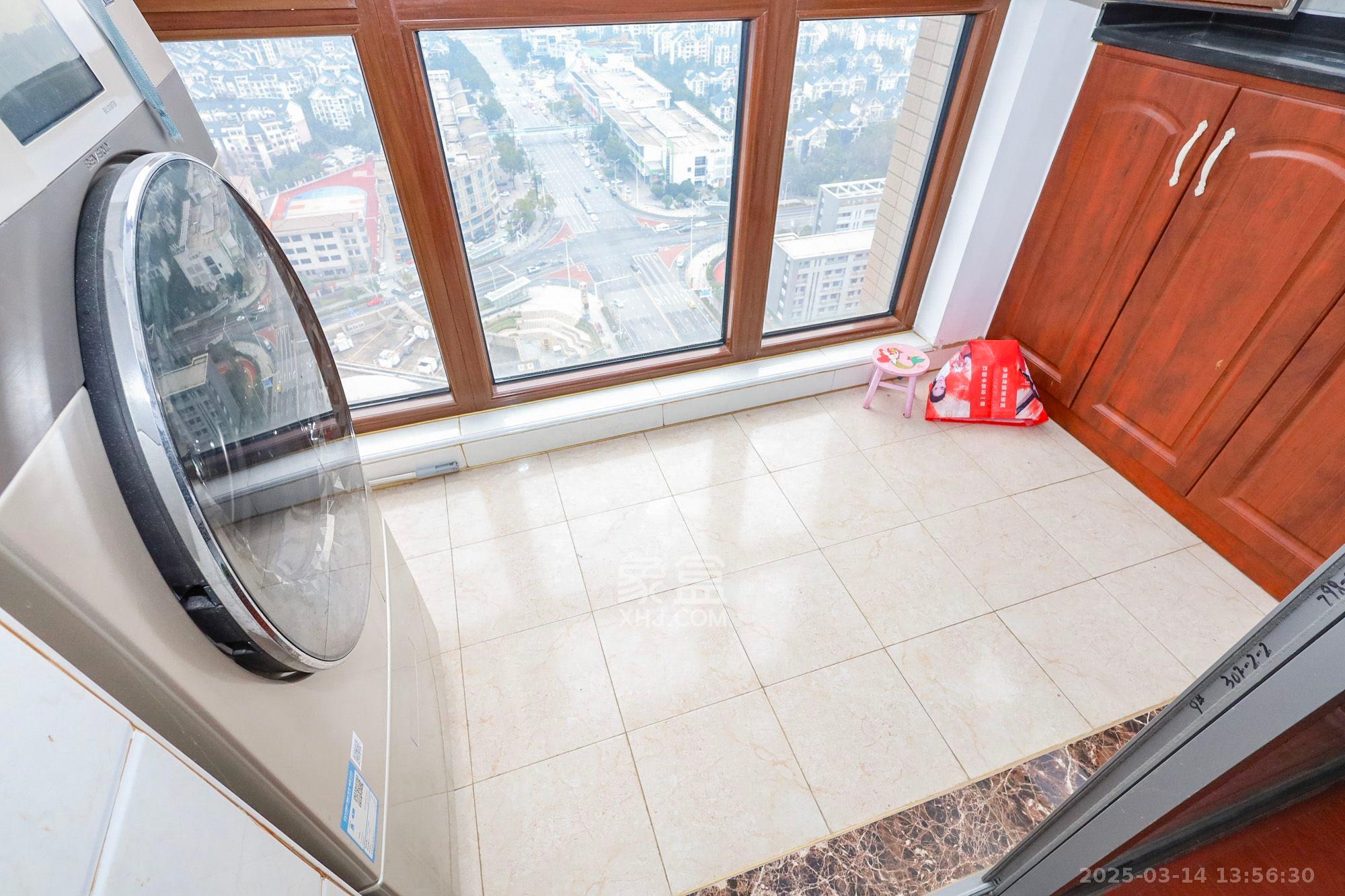 八方小区C区 3室2厅2卫 4000.0元/月 八方小区C区 3室2厅2卫 4000.0元/月室内图