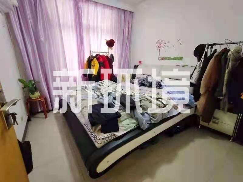 建安宿舍  3室2厅1卫   43.00万客厅