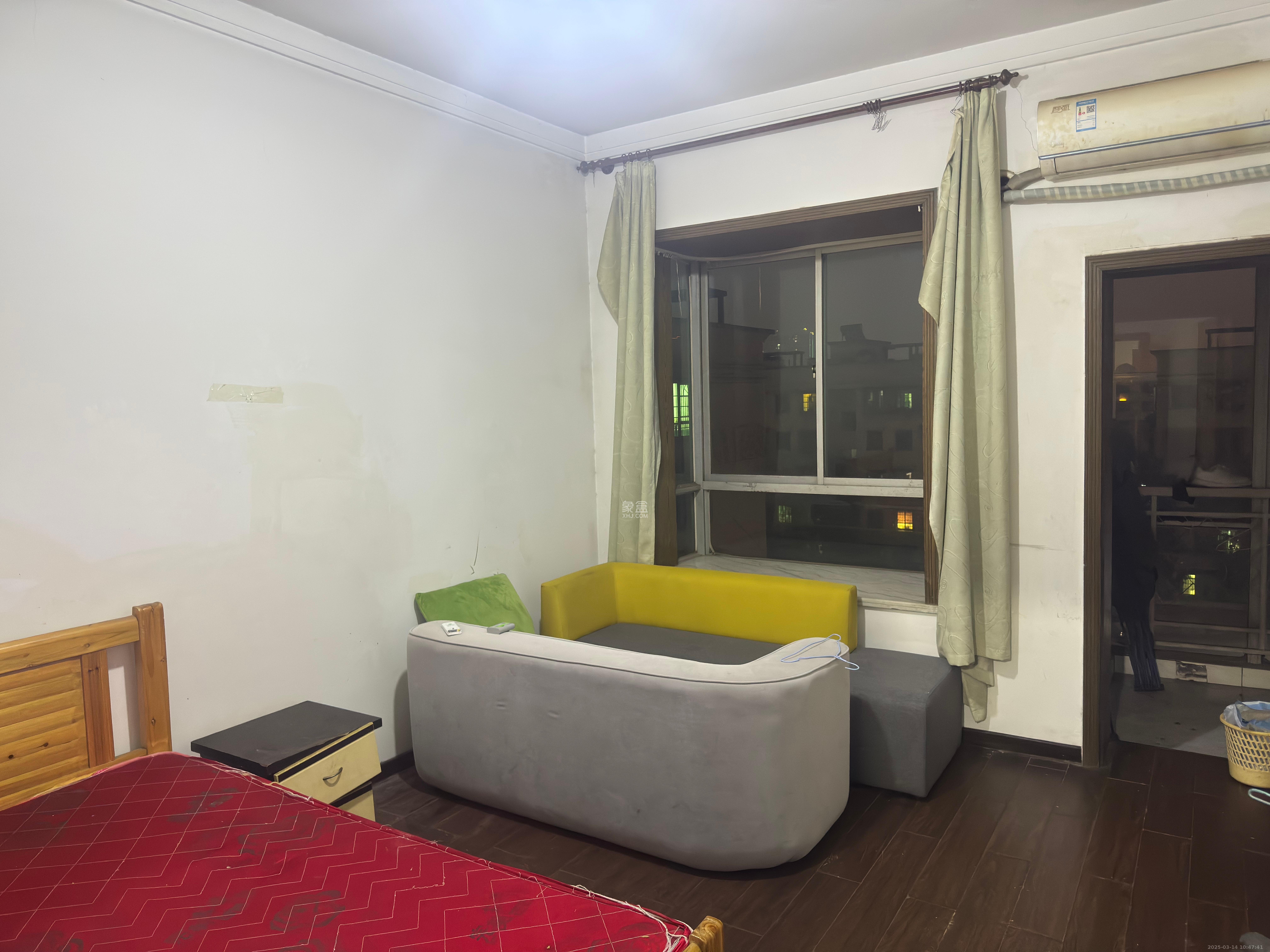 中南汽车世界 3室2厅1卫 1200.0元/月 中南汽车世界 3室2厅1卫 1200.0元/月室内图