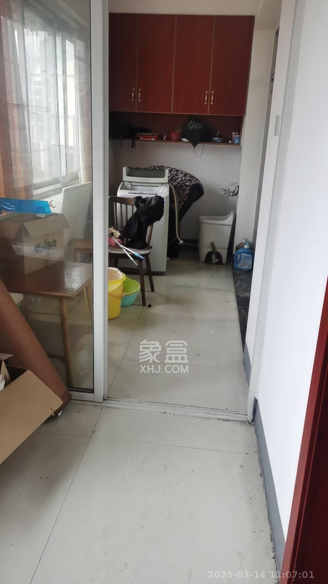 佳广楼 3室2厅2卫 2200.0元/月 佳广楼 3室2厅2卫 2200.0元/月室内图