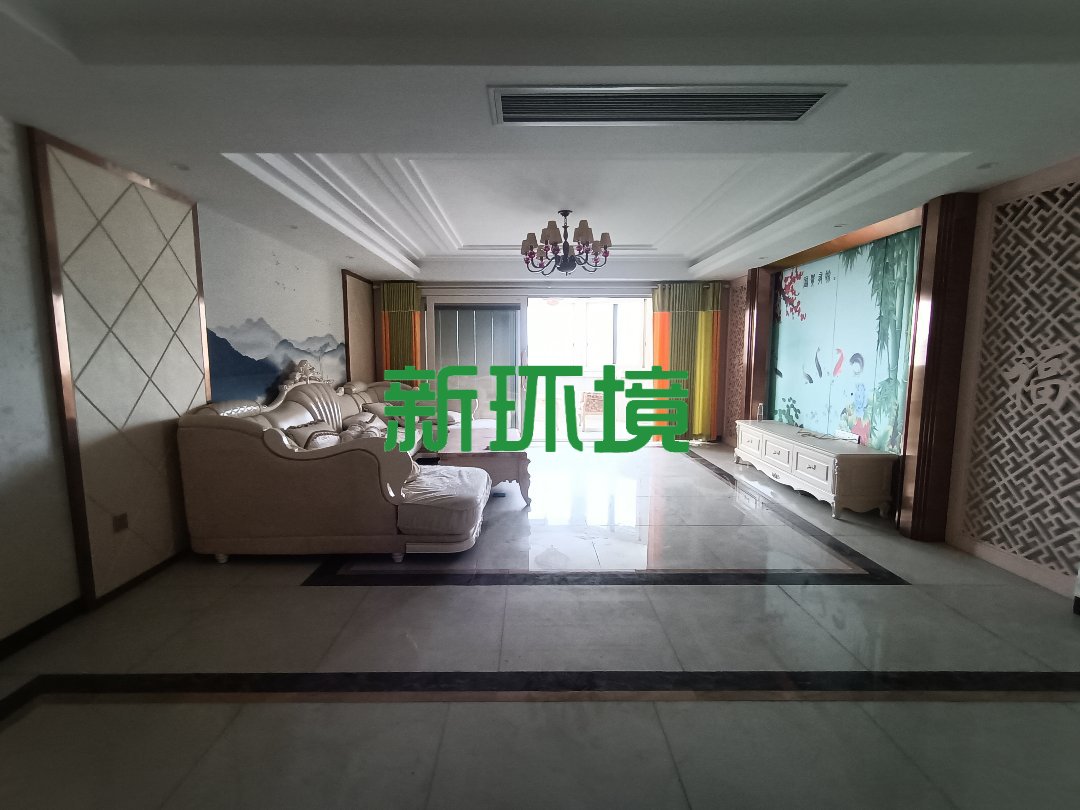 宏力大厦（宏历商业广场）  4室2厅2卫   165.00万客厅