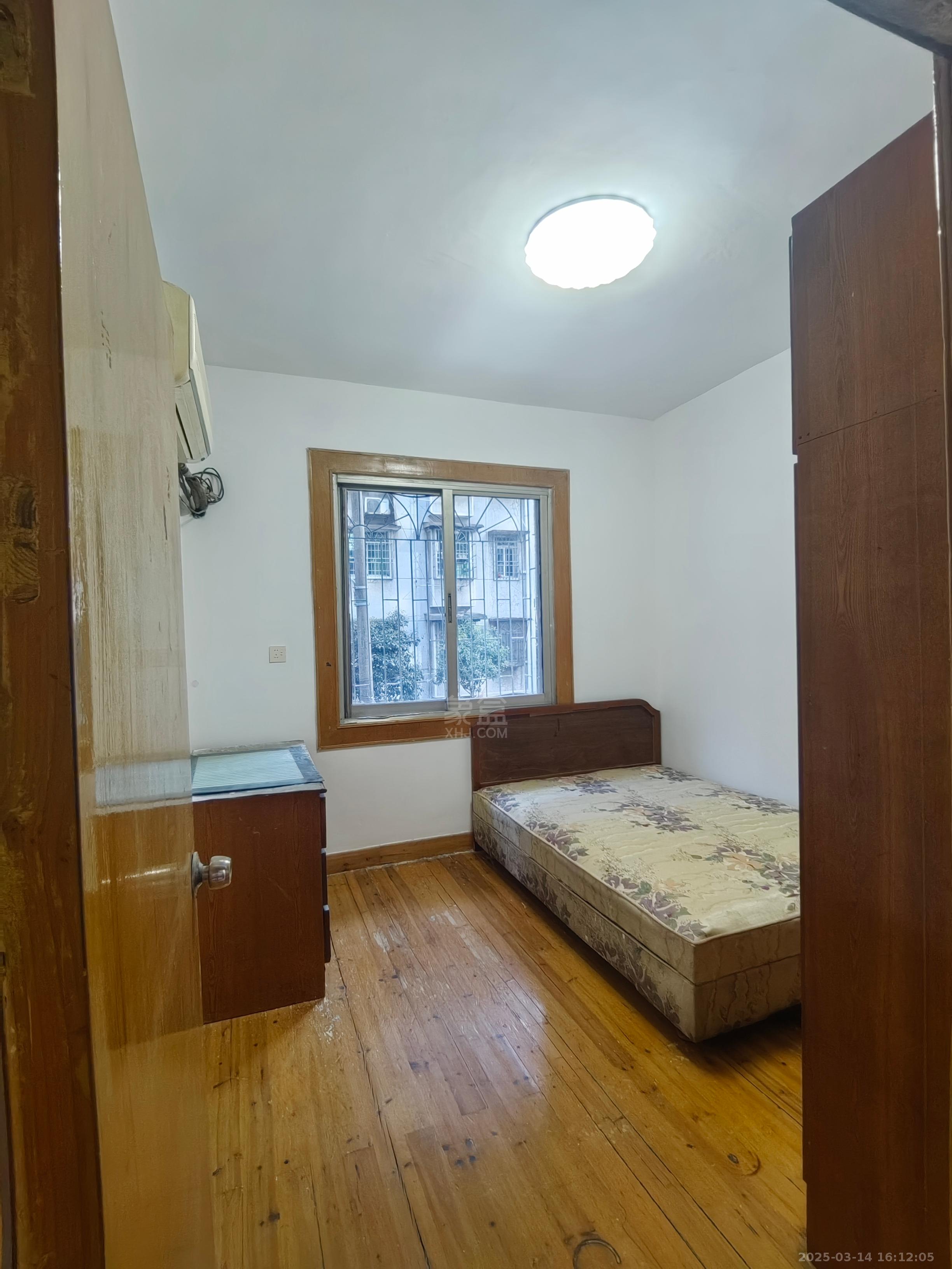 火炬三村 2室1厅1卫 900.0元/月 火炬三村 2室1厅1卫 900.0元/月室内图