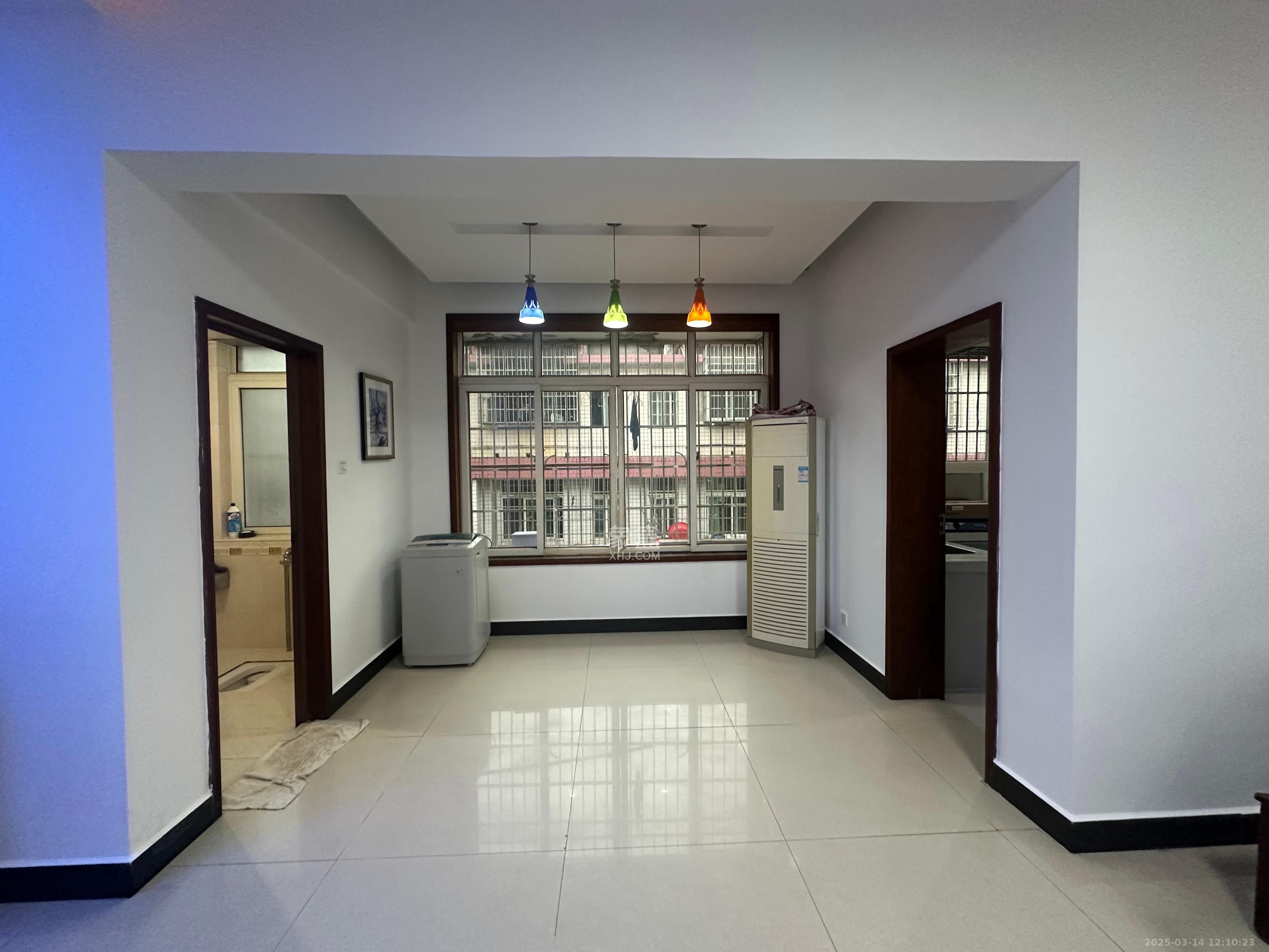 板桥小区 3室2厅1卫 1600.0元/月 板桥小区 3室2厅1卫 1600.0元/月室内图