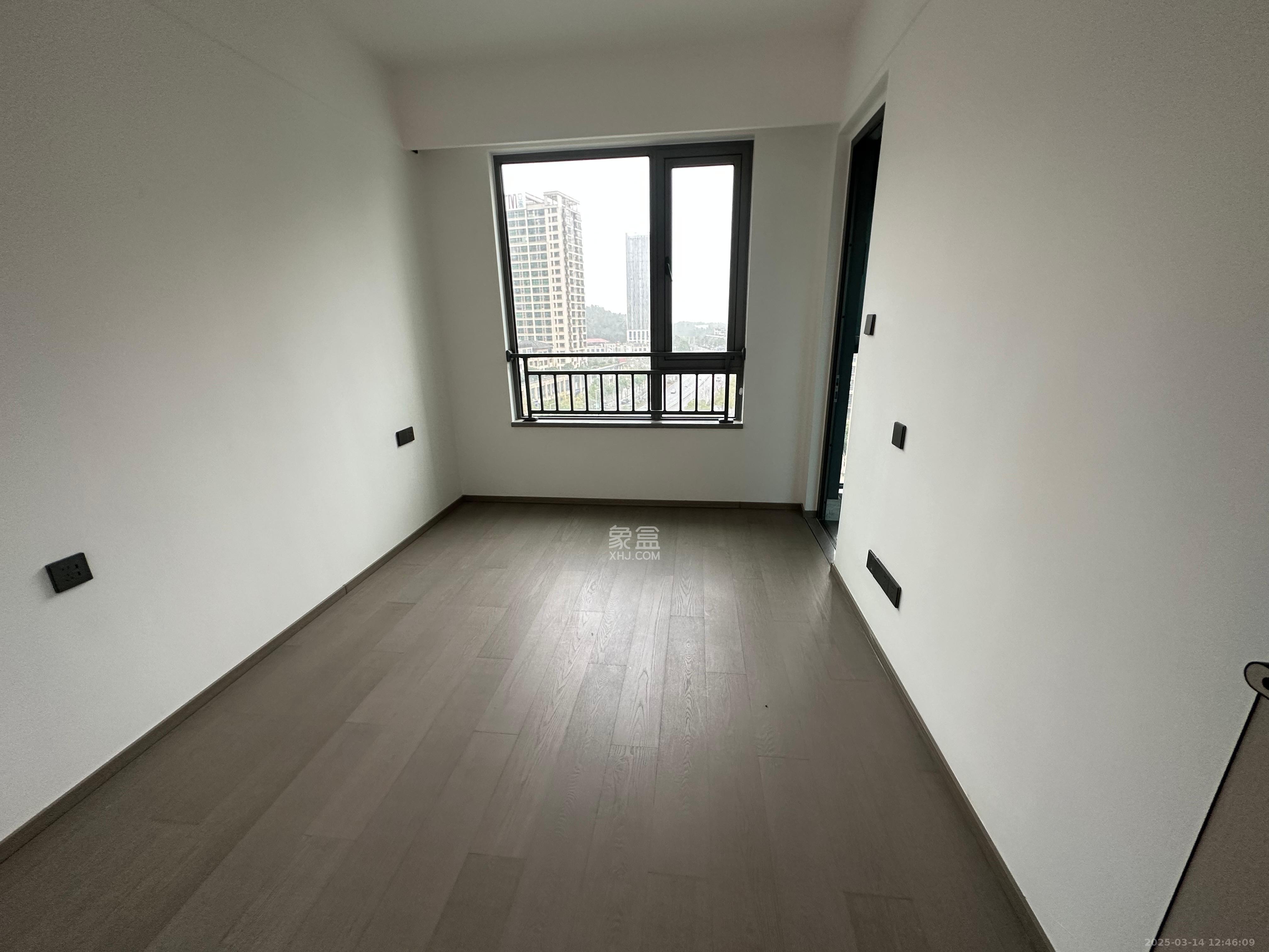 招商蛇口滨江境  4室2厅3卫    9000.0元/月 招商蛇口滨江境  4室2厅3卫    9000.0元/月室内图