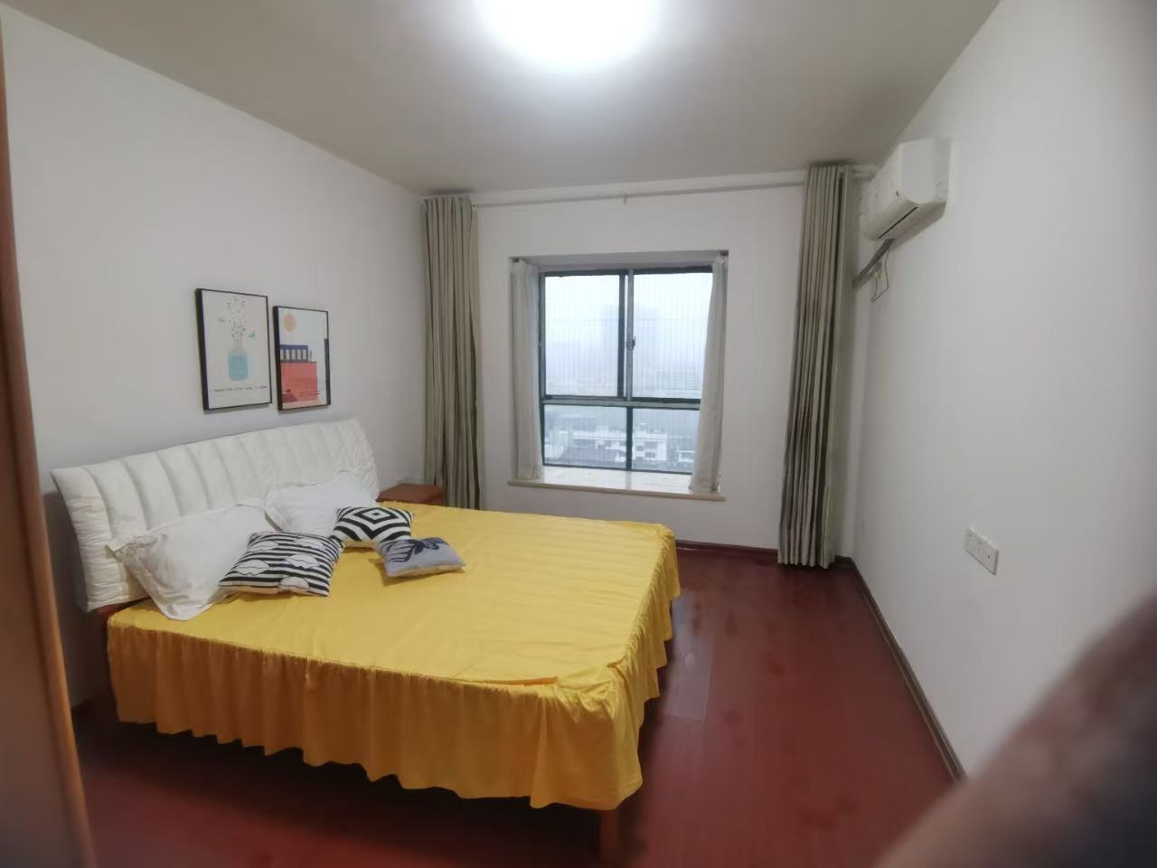 长河广场(待清理) 3室2厅2卫 2800.0元/月 长河广场(待清理) 3室2厅2卫 2800.0元/月室内图