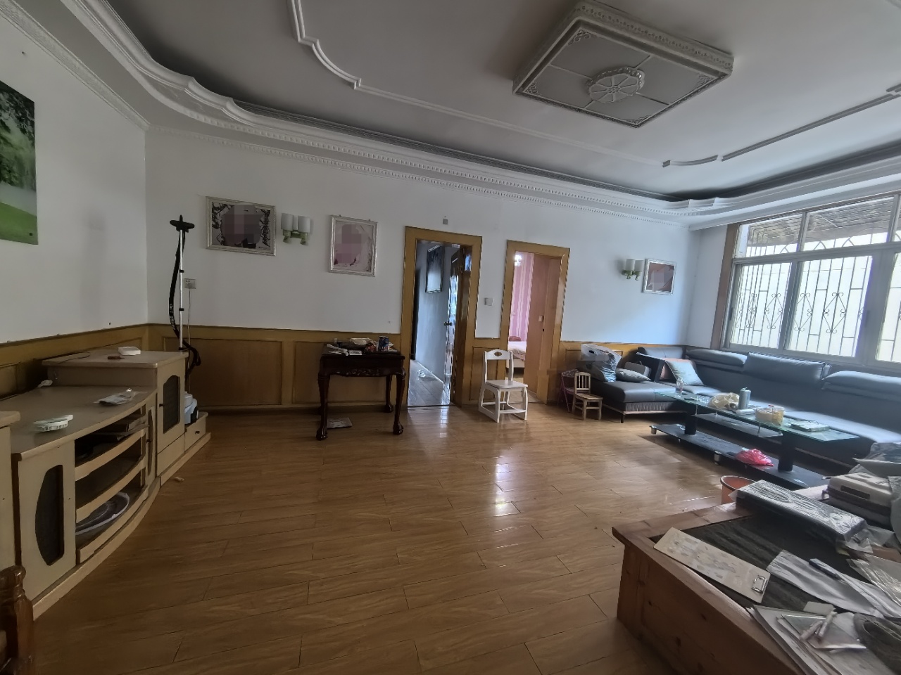 老干所家属楼 4室1厅1卫 800.0元/月 老干所家属楼 4室1厅1卫 800.0元/月室内图