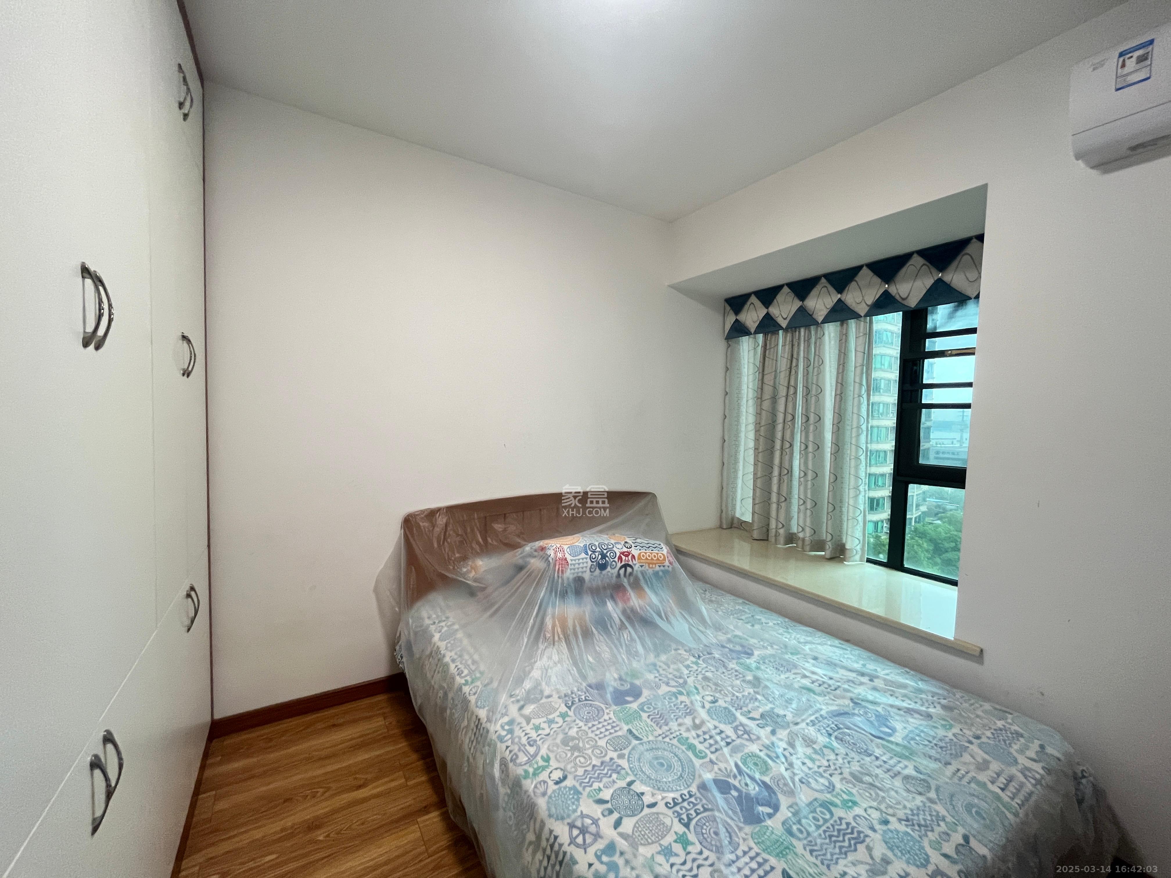 莱茵城 5室2厅2卫 80.0万 莱茵城 5室2厅2卫 80.0万室内图