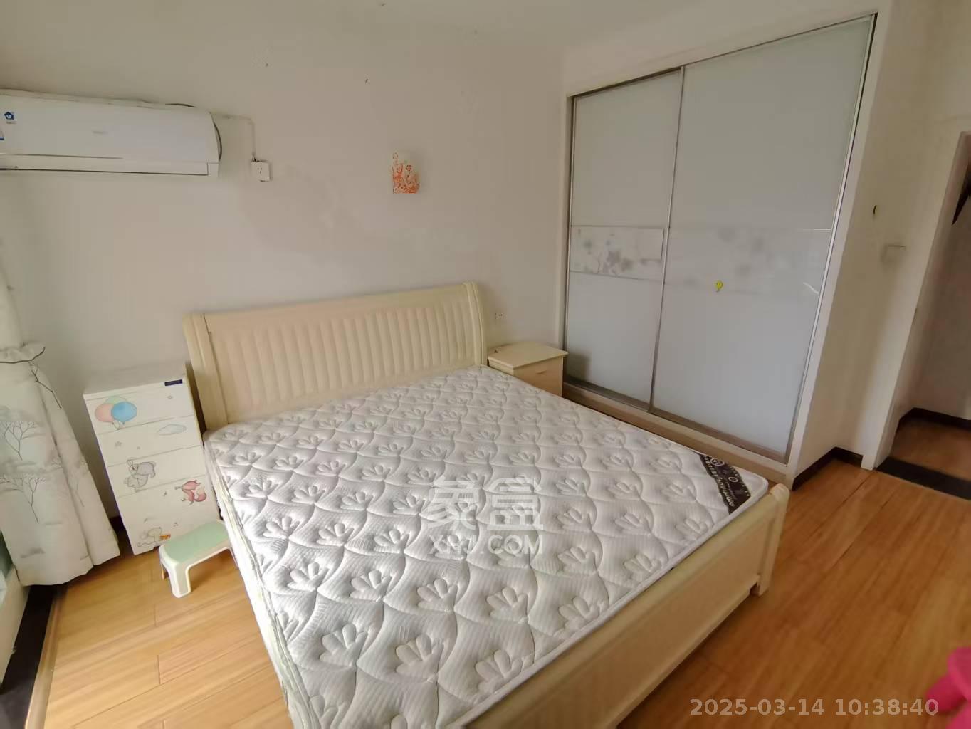 韶山路散盘 3室1厅1卫 2200.0元/月 韶山路散盘 3室1厅1卫 2200.0元/月室内图