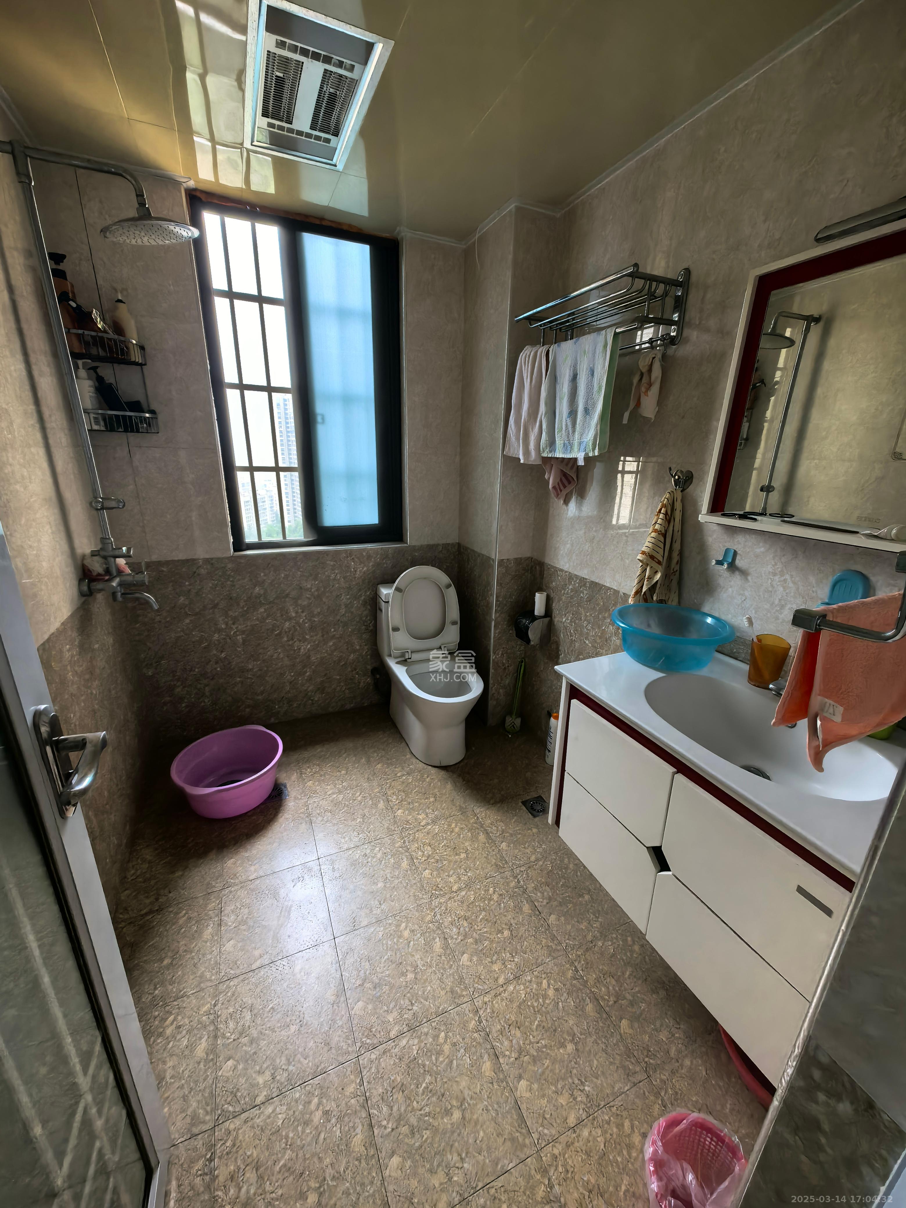 保利麓谷林语E区 1室1厅1卫 800.0元/月 保利麓谷林语E区 1室1厅1卫 800.0元/月室内图