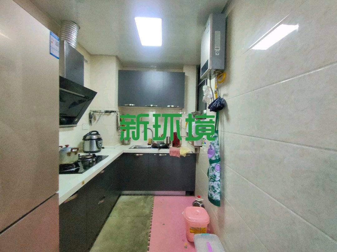 玉恒龙岸小区 3室2厅2卫 76.00万 玉恒龙岸小区 3室2厅2卫 76.00万客厅