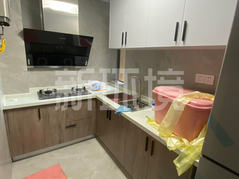 中天鹭鸶湾龙庭二期  1室0厅0卫   2300.00元/月室内图