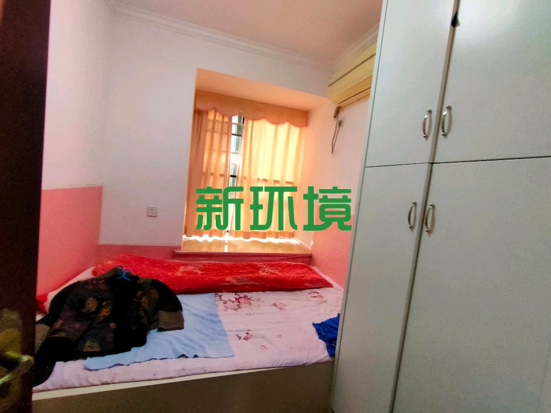 玉恒龙岸小区 3室2厅2卫 76.00万 玉恒龙岸小区 3室2厅2卫 76.00万客厅