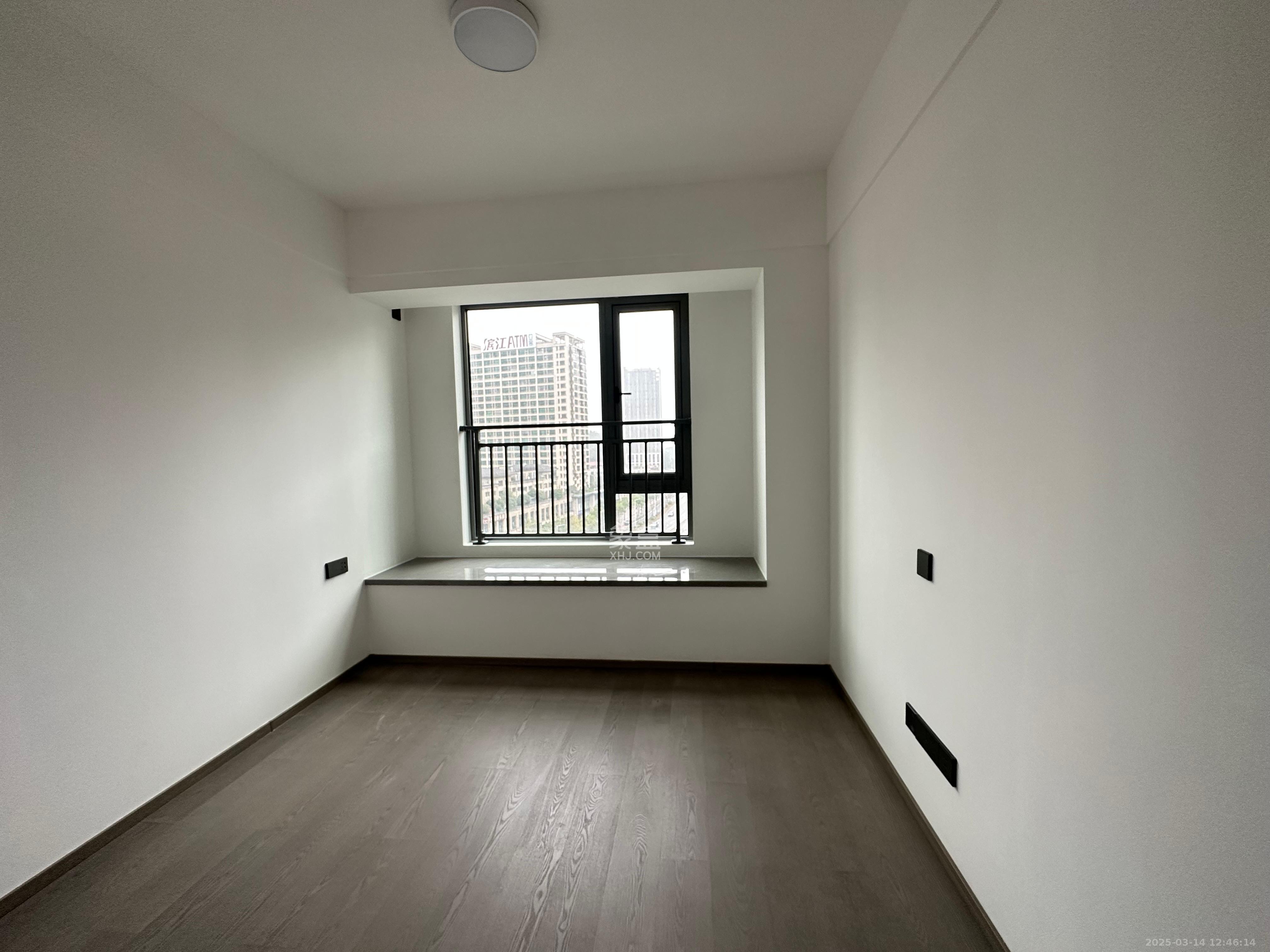 招商蛇口滨江境  4室2厅3卫    9000.0元/月 招商蛇口滨江境  4室2厅3卫    9000.0元/月室内图