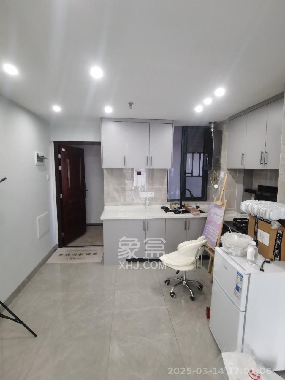万润时光里  2室2厅1卫   2800.00元/月室内图