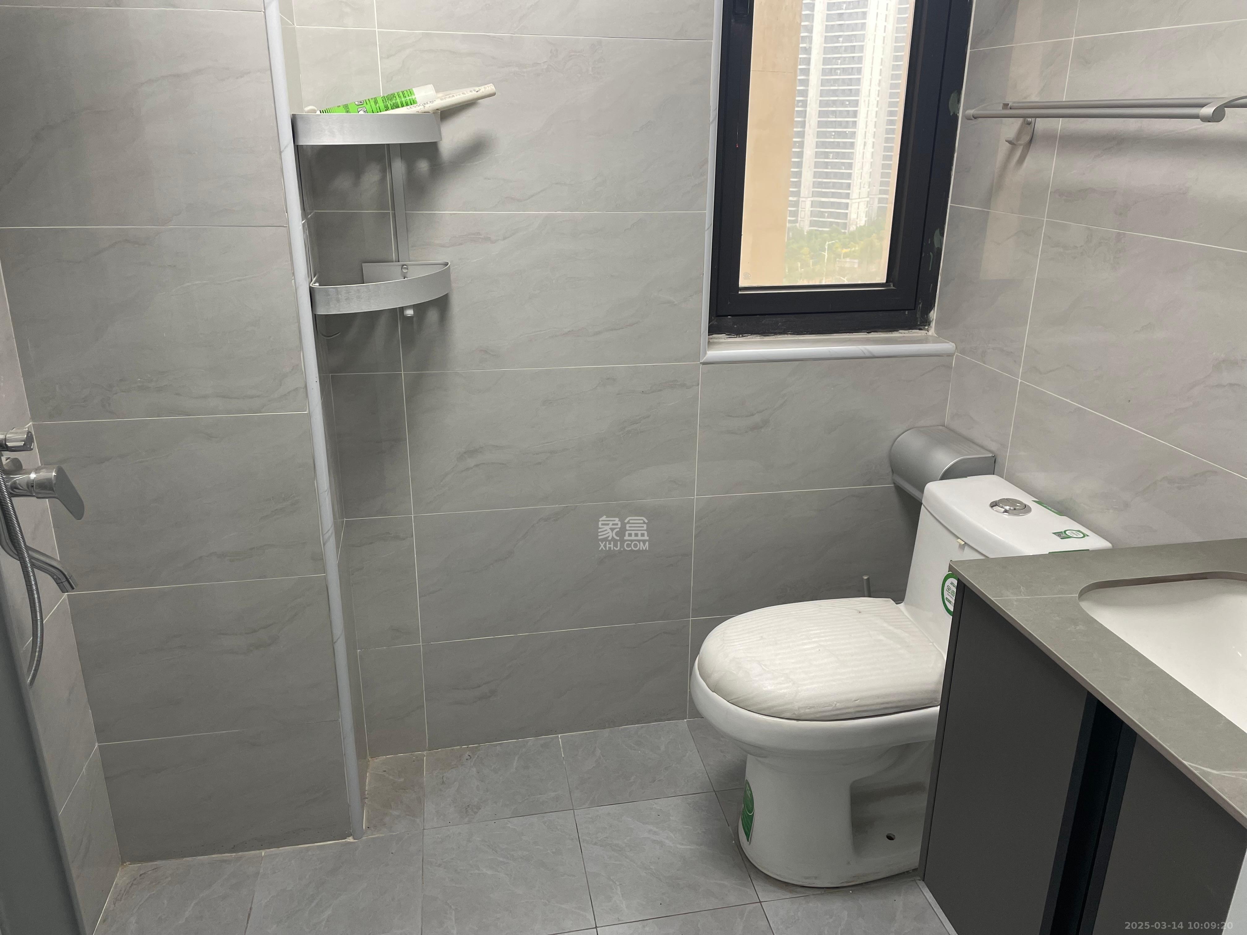 勤诚达境界城 4室2厅2卫 2600.0元/月 勤诚达境界城 4室2厅2卫 2600.0元/月室内图