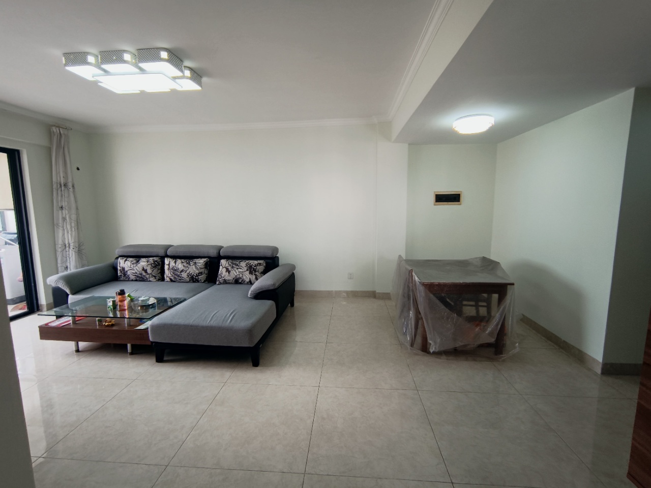 家顺花园 2室2厅1卫 123.0万 家顺花园 2室2厅1卫 123.0万室内图