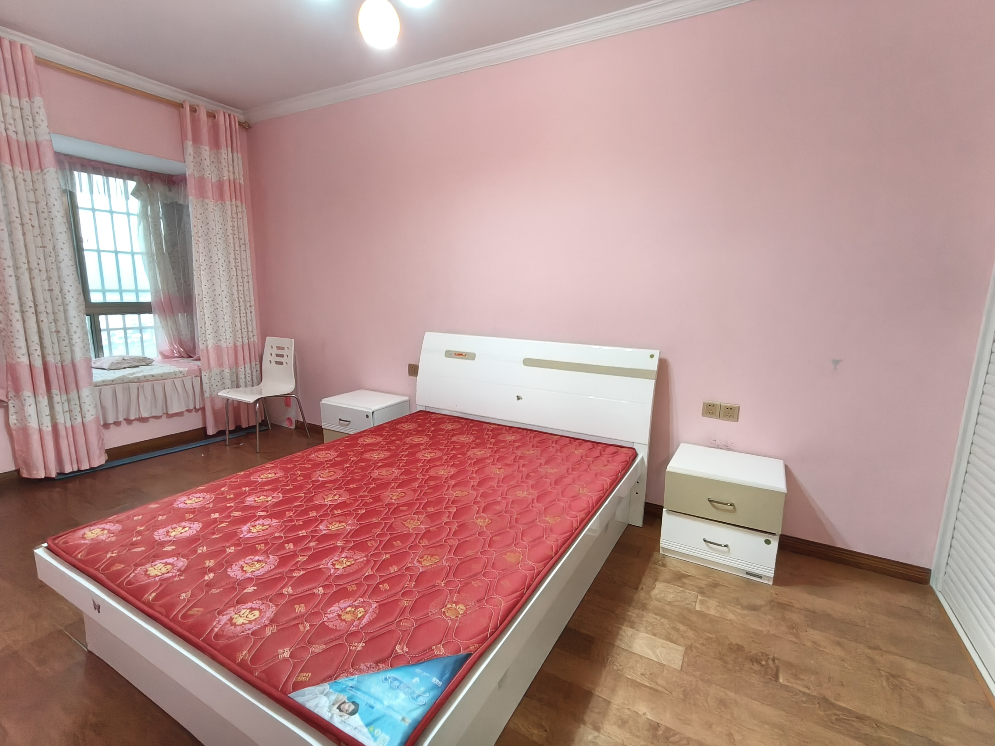 维港御景湾 3室2厅2卫 2500.0元/月 维港御景湾 3室2厅2卫 2500.0元/月室内图