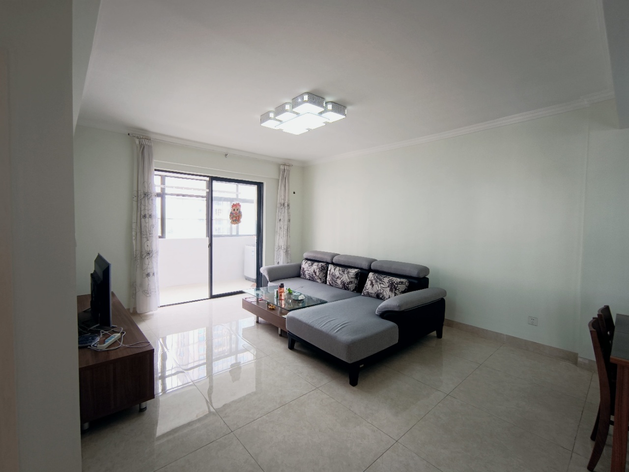 家顺花园 2室2厅1卫 123.0万 家顺花园 2室2厅1卫 123.0万室内图