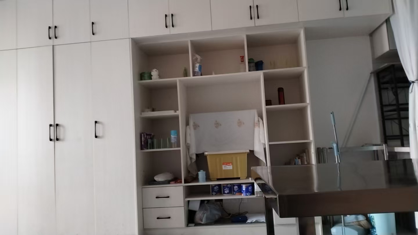 千里红小区（京明时代广场）  1室1厅1卫    1000.0元/月室内图