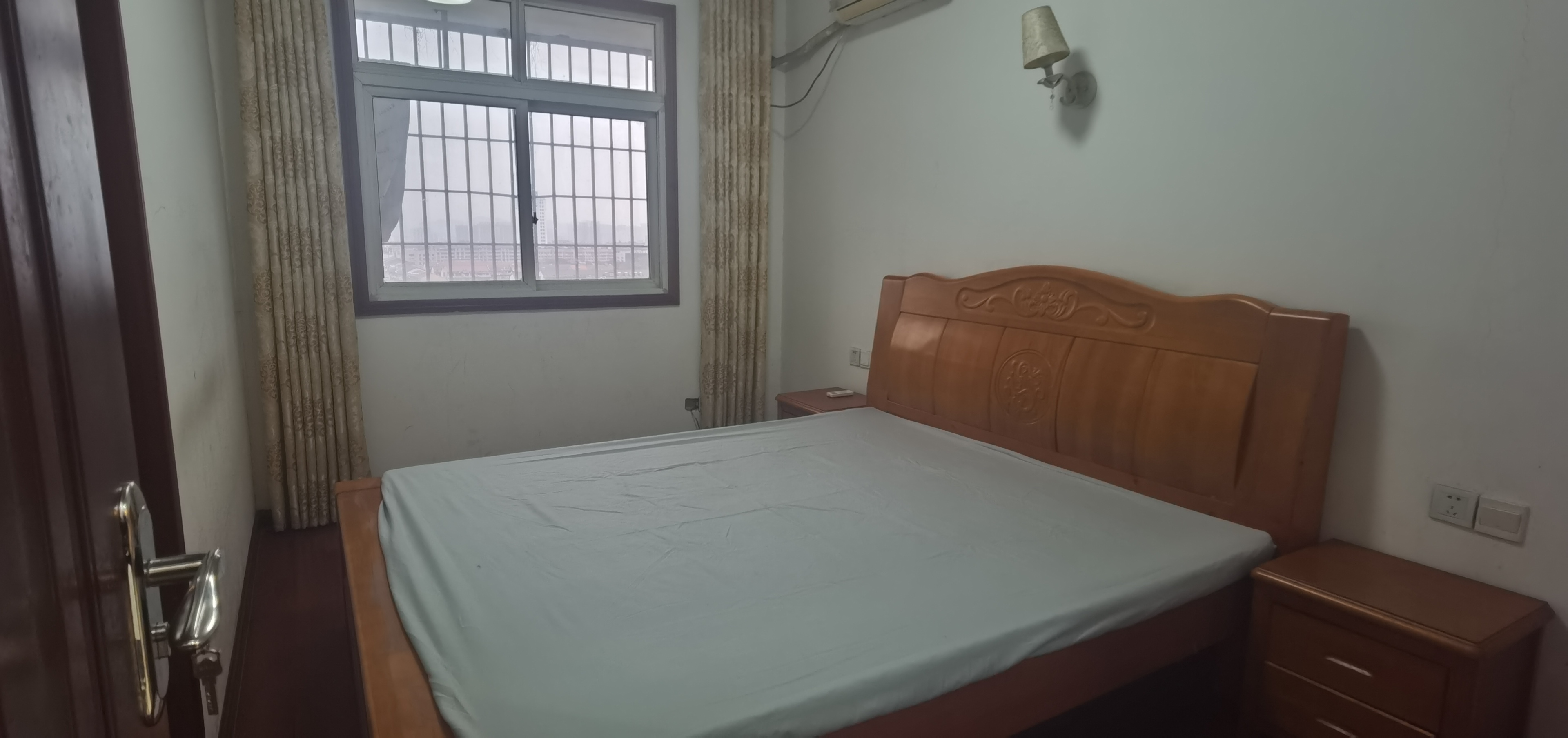 西街印象 3室2厅2卫 1400.0元/月 西街印象 3室2厅2卫 1400.0元/月室内图