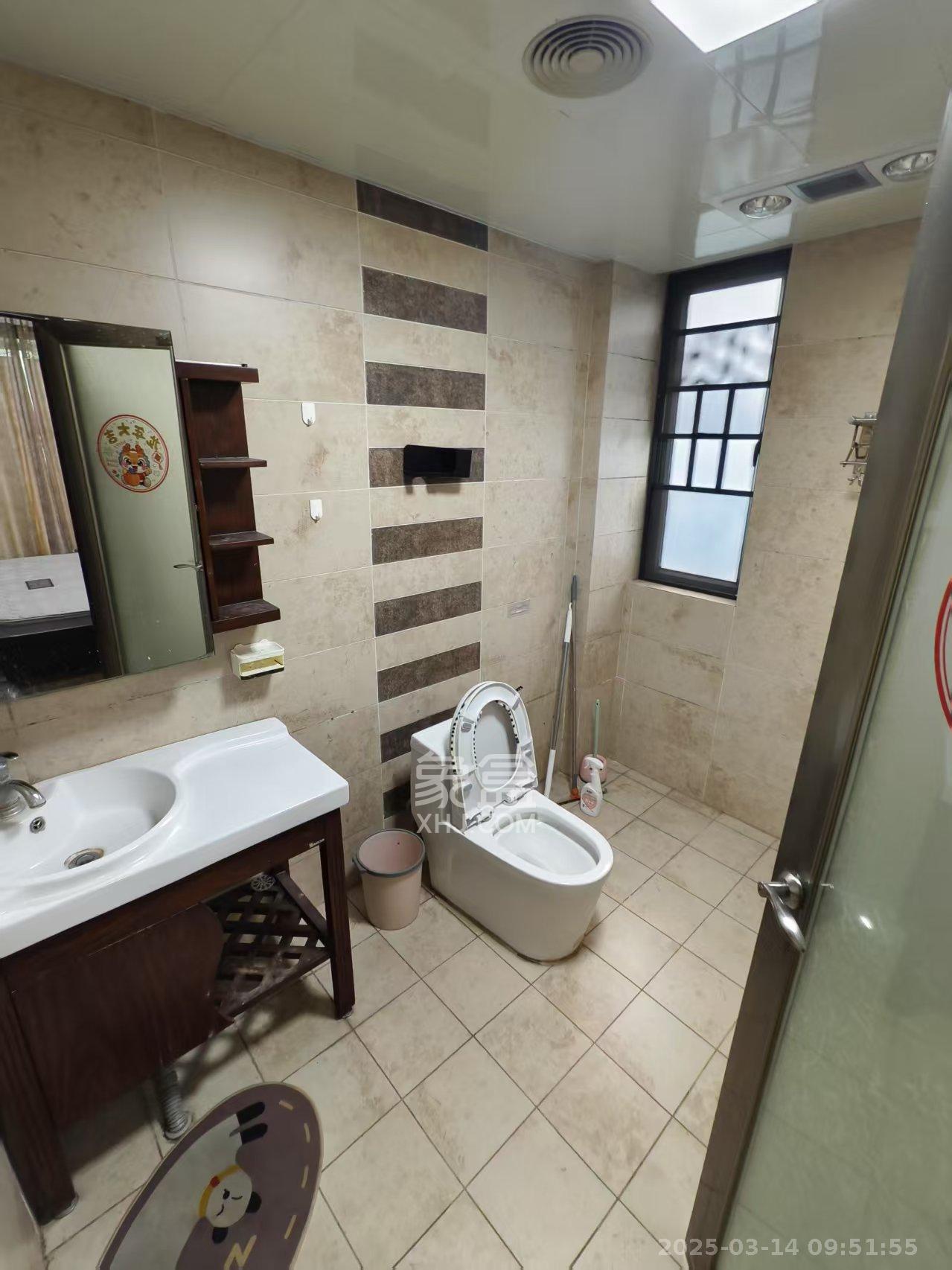 卓越蔚蓝海岸一期 3室2厅1卫 3000.0元/月 卓越蔚蓝海岸一期 3室2厅1卫 3000.0元/月室内图