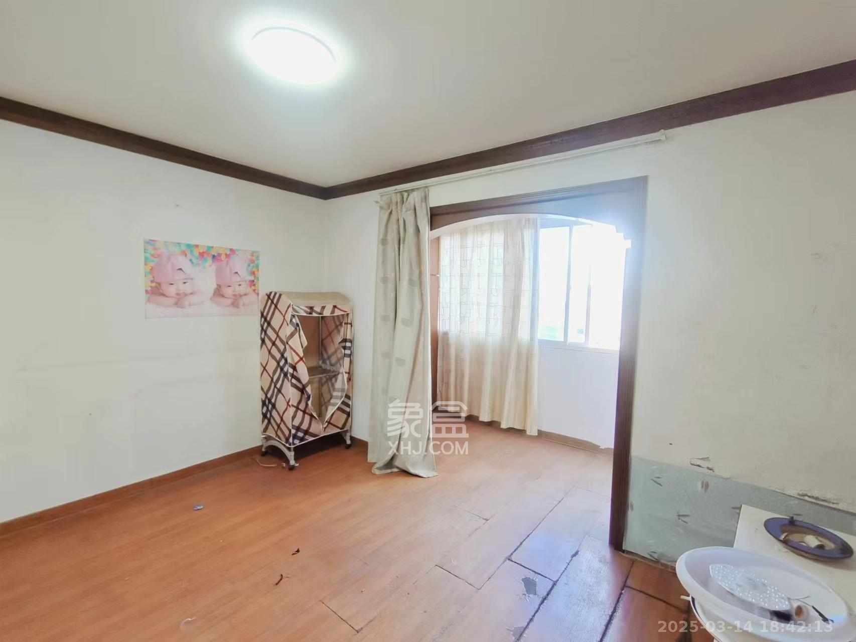 凯达园 3室2厅2卫 2800.0元/月 凯达园 3室2厅2卫 2800.0元/月室内图