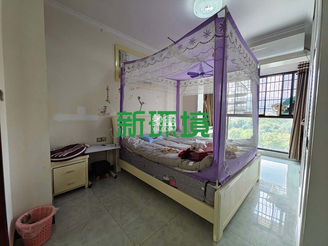 锦绣边城 3室2厅2卫 59.80万 锦绣边城 3室2厅2卫 59.80万客厅