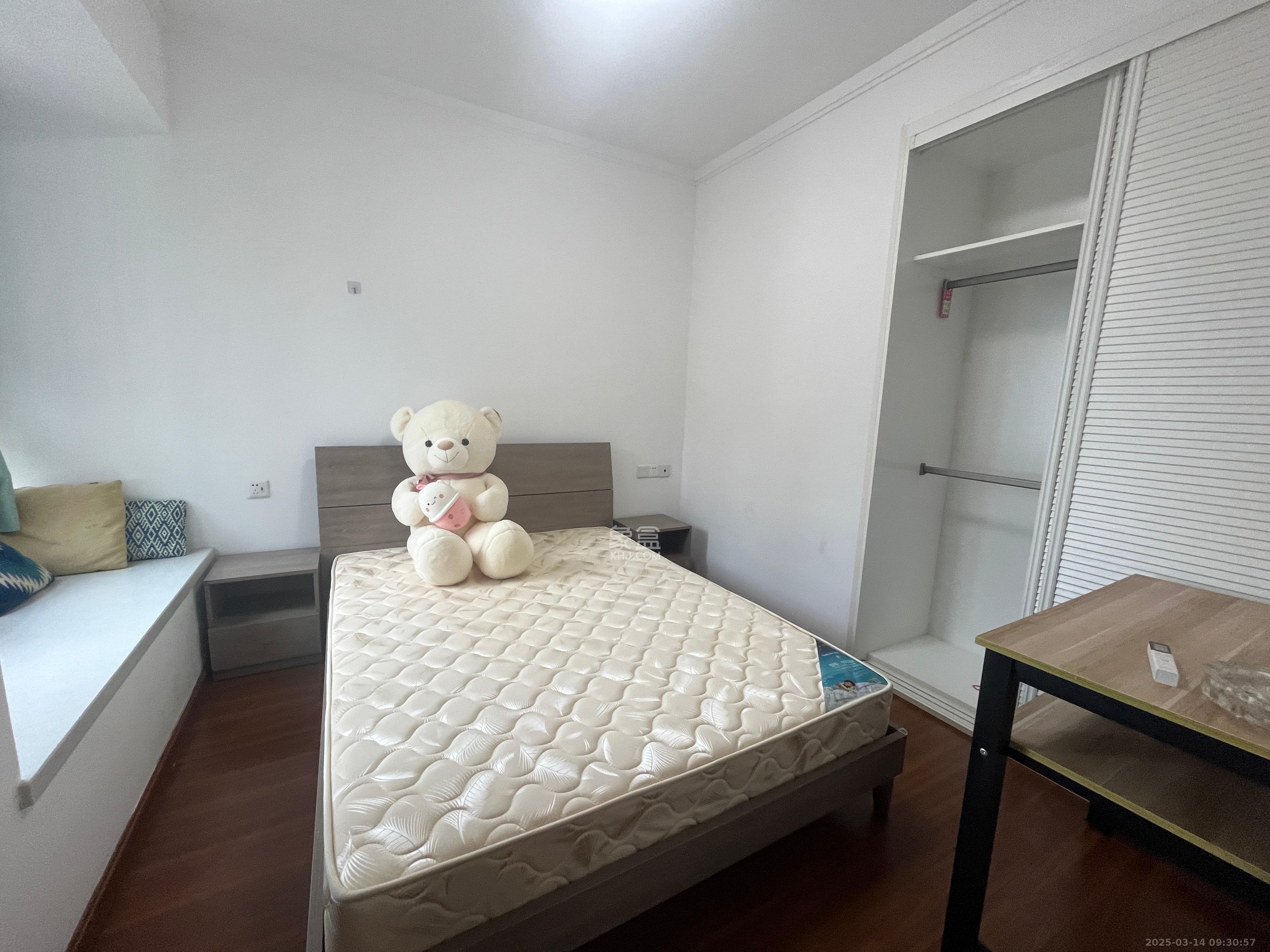 龙湖水晶郦城 3室2厅1卫 2800.0元/月 龙湖水晶郦城 3室2厅1卫 2800.0元/月室内图