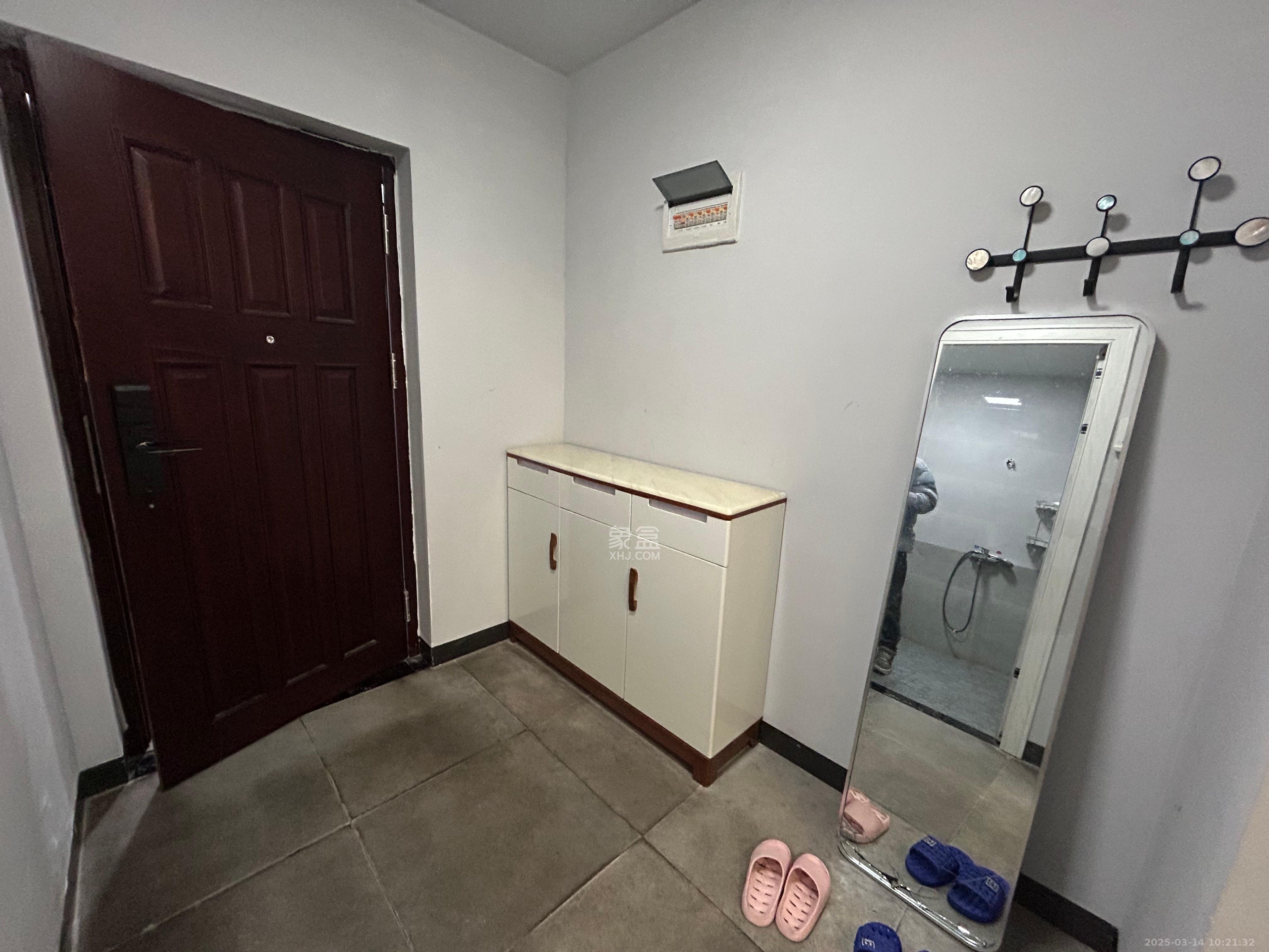 明发国际城 1室1厅1卫 1500.0元/月 明发国际城 1室1厅1卫 1500.0元/月室内图