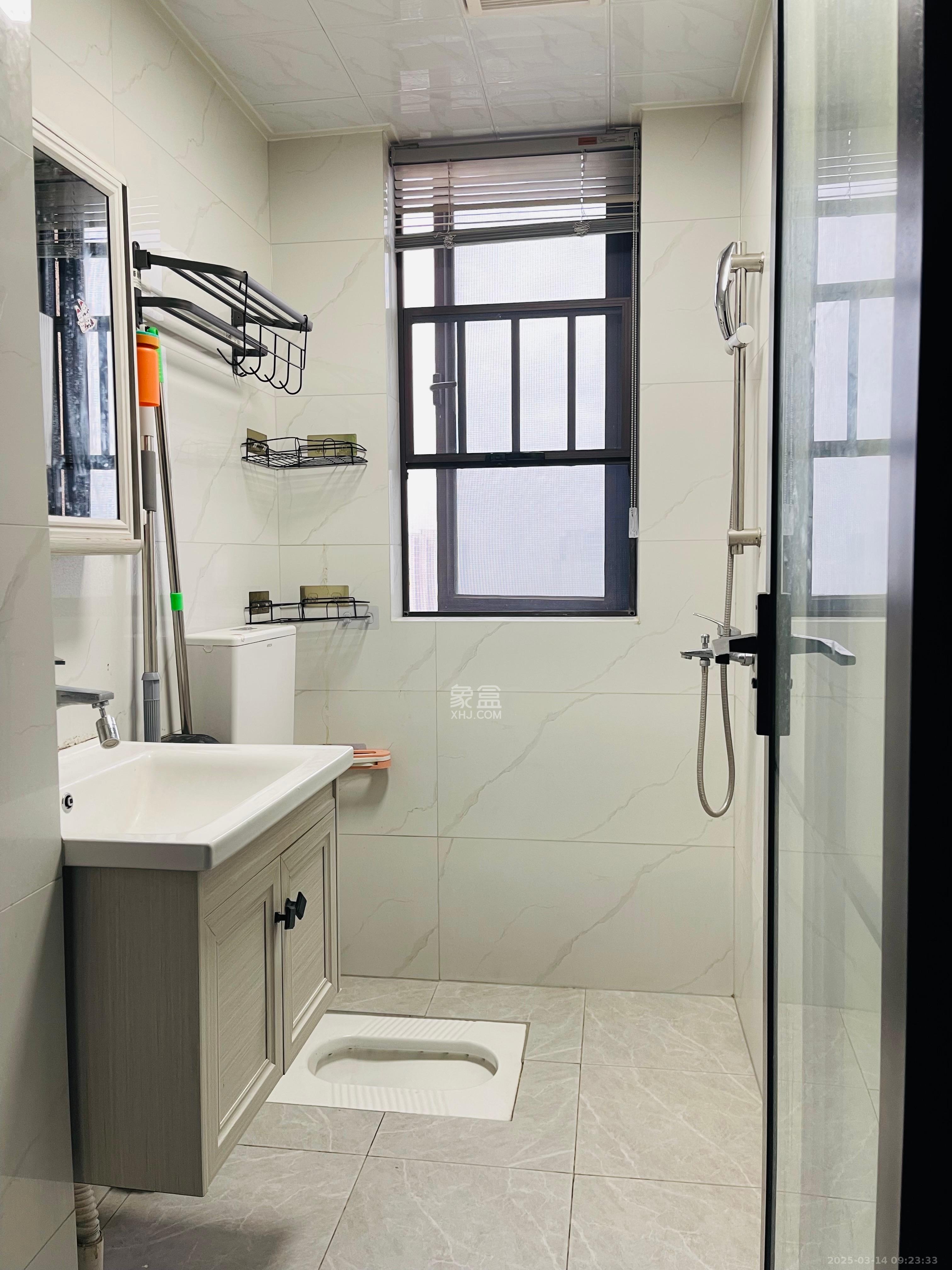 建发央著  4室2厅2卫   5200.00元/月室内图
