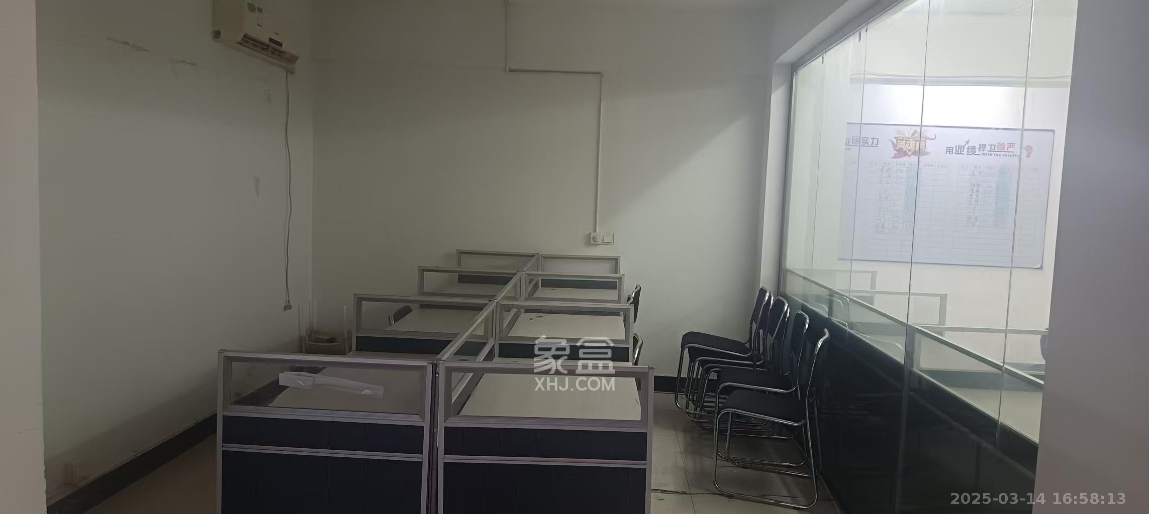 都市阳光大厦 4室2厅1卫 4800.0元/月 都市阳光大厦 4室2厅1卫 4800.0元/月室内图