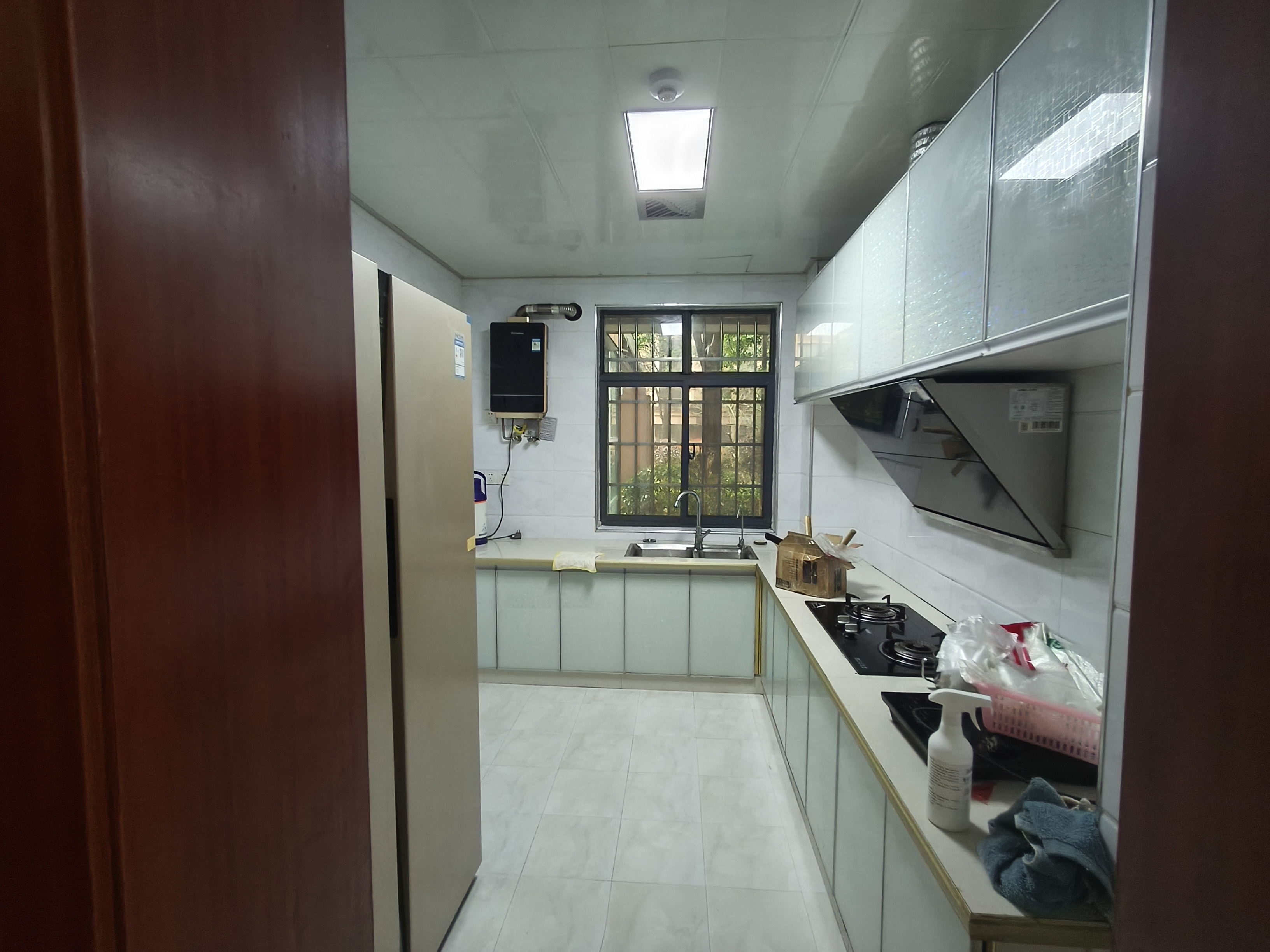 天门壹号  3室2厅2卫    1700.0元/月 天门壹号  3室2厅2卫    1700.0元/月室内图