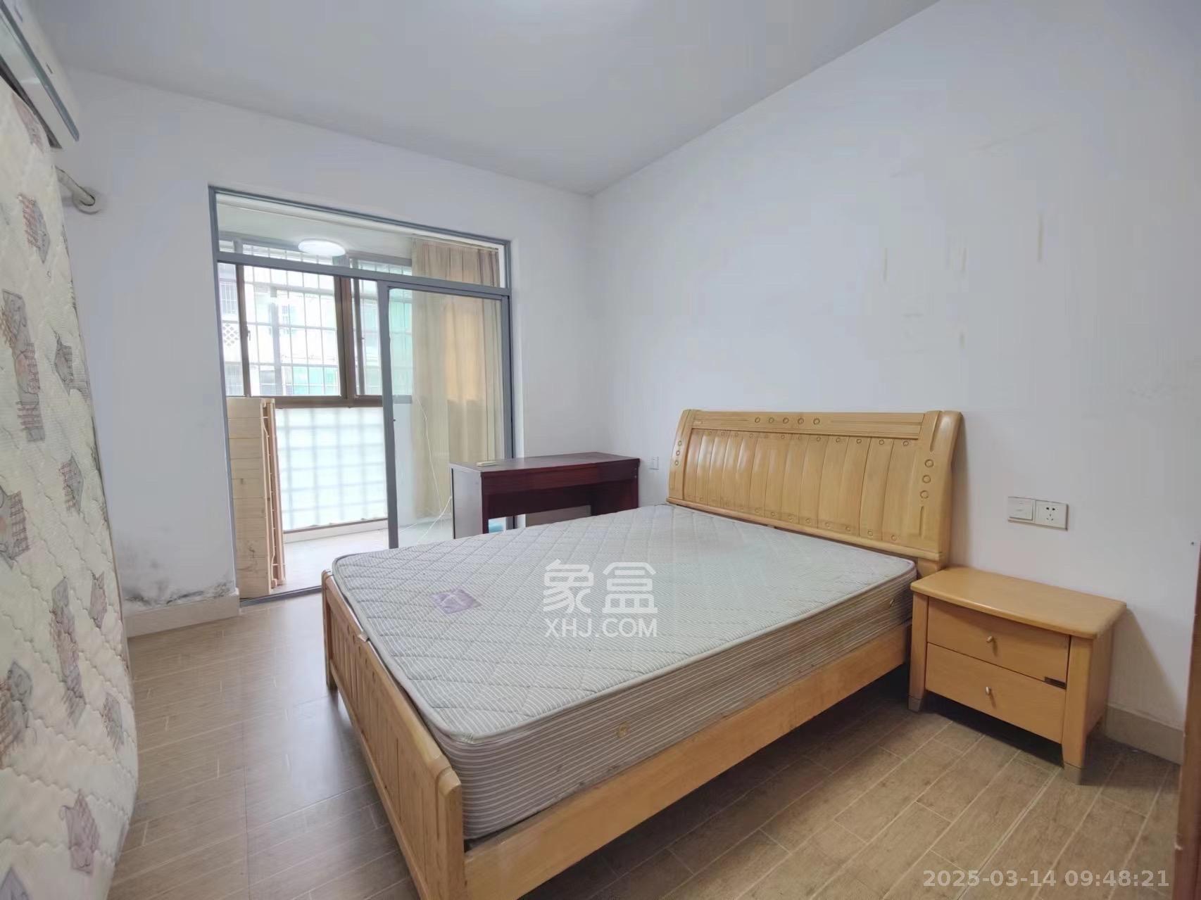 万煦园 4室2厅2卫 2000.0元/月 万煦园 4室2厅2卫 2000.0元/月室内图