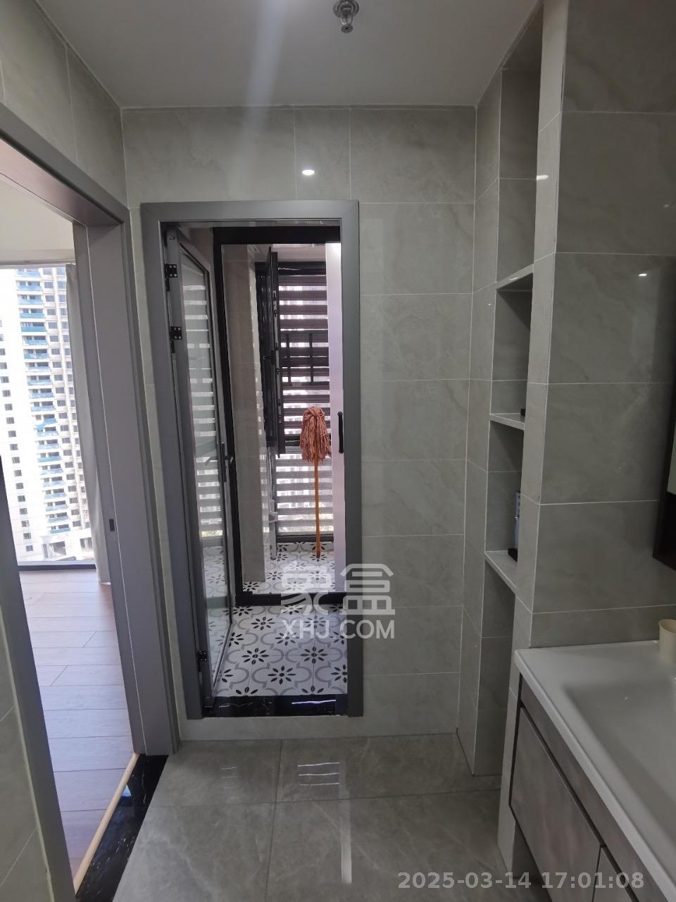 万润时光里 2室2厅1卫 2800.0元/月 万润时光里 2室2厅1卫 2800.0元/月室内图