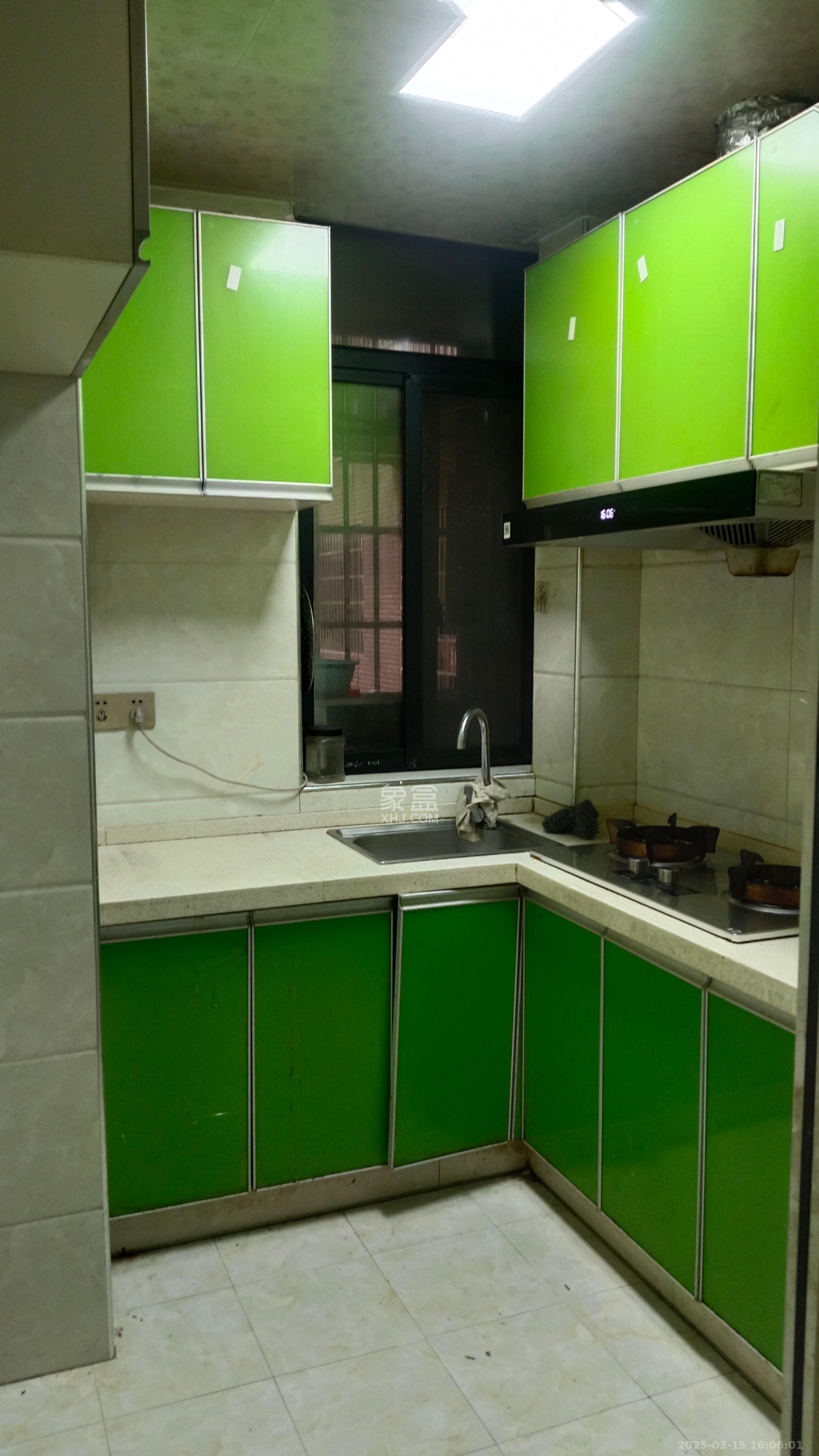 金富星城 3室2厅1卫 1500.0元/月 金富星城 3室2厅1卫 1500.0元/月室内图