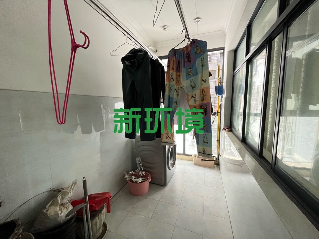 熙城春天  3室2厅1卫    53.0万 熙城春天  3室2厅1卫    53.0万客厅