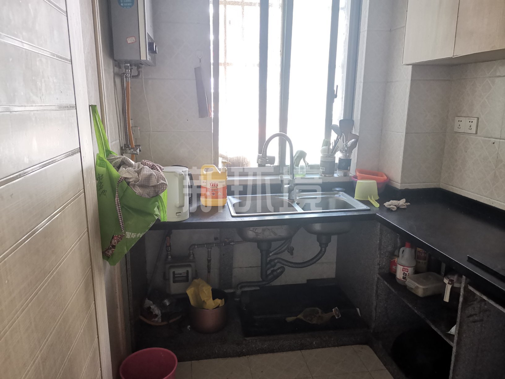 维港十字街 3室2厅2卫 2500.0元/月 维港十字街 3室2厅2卫 2500.0元/月室内图