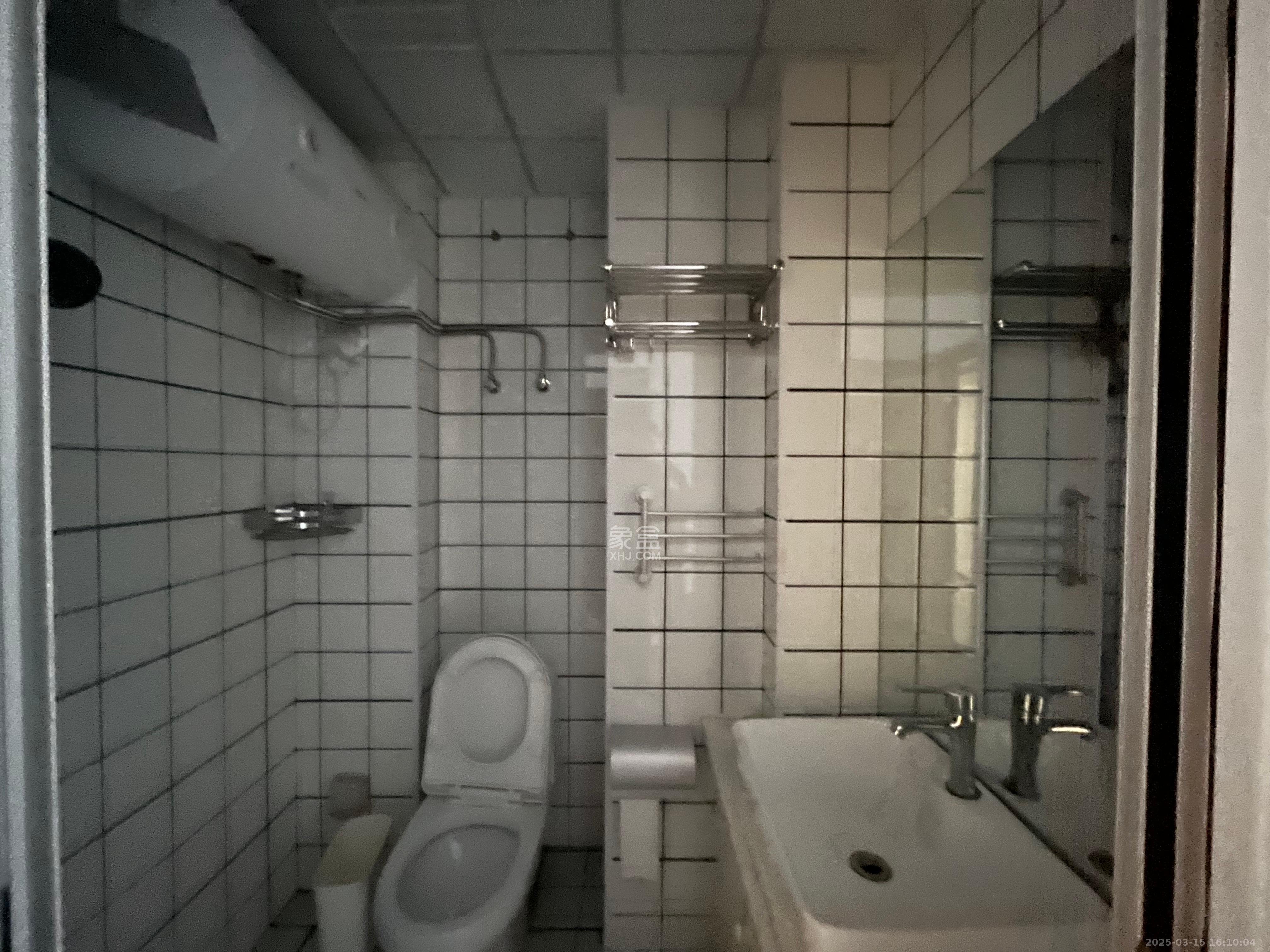 洋湖时代  1室1厅1卫    1200.0元/月室内图