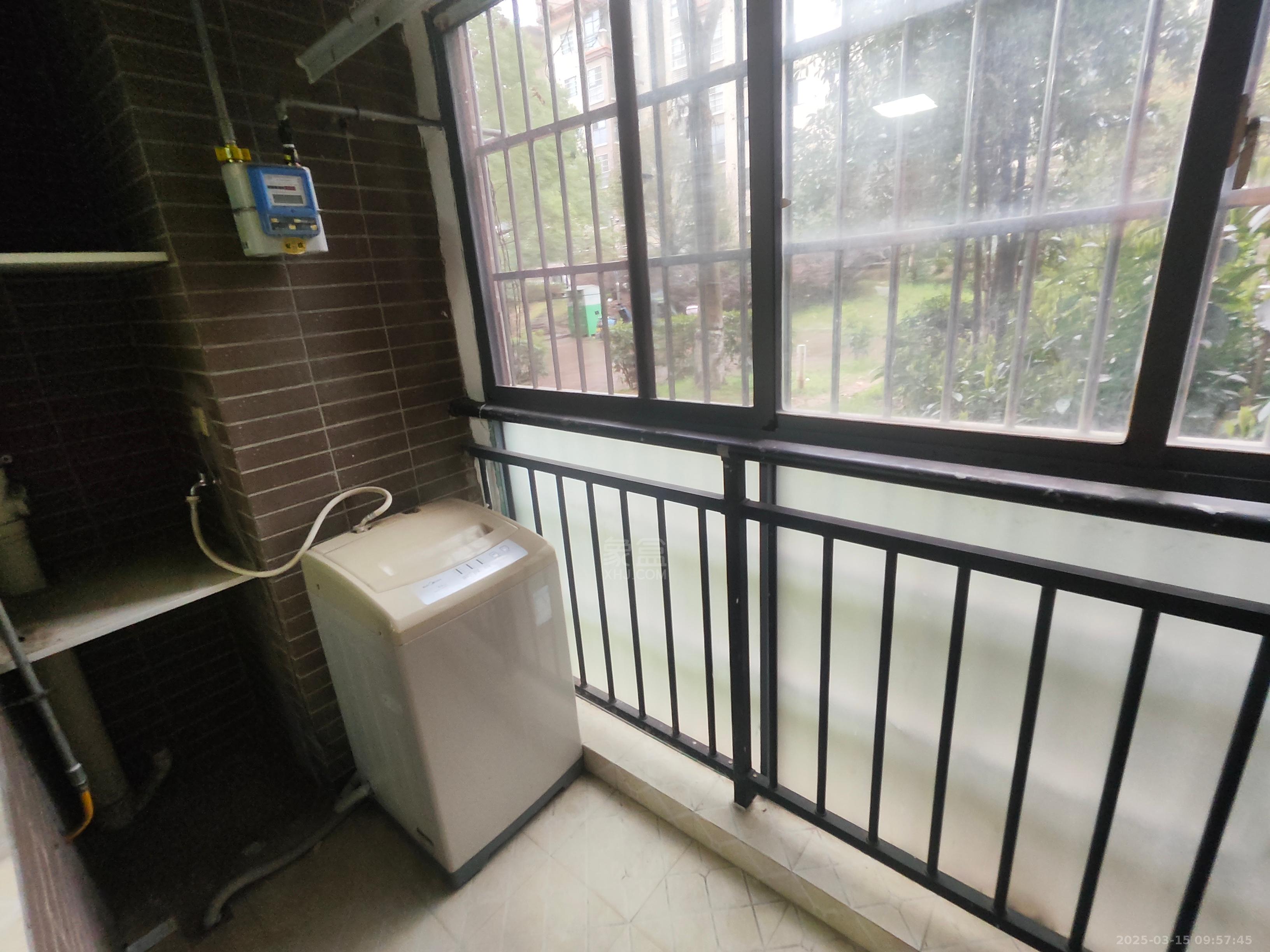 金色荷塘 1室0厅0卫 1000.0元/月 金色荷塘 1室0厅0卫 1000.0元/月室内图