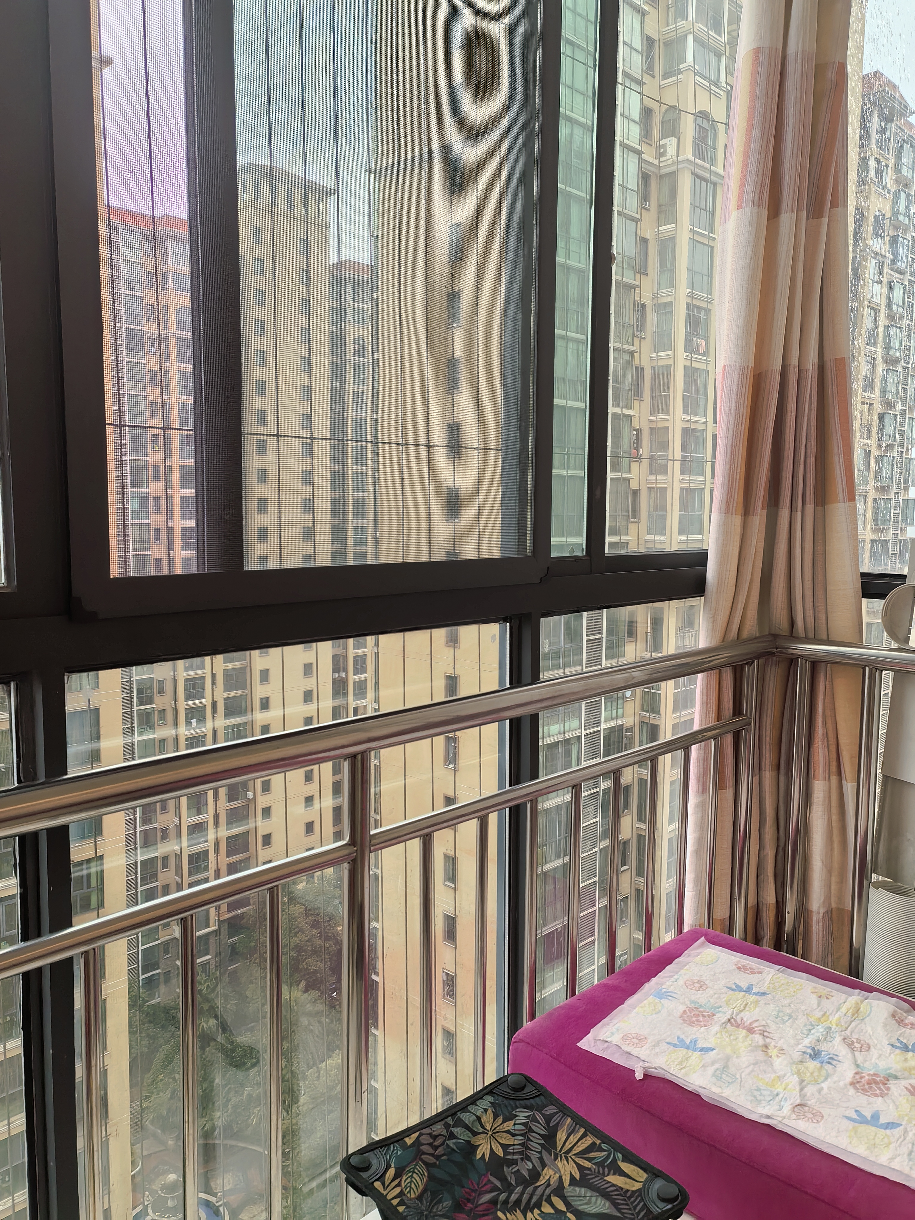 水映豪廷(一,二,三期) 3室0厅0卫 2200.0元/月 水映豪廷(一,二,三期) 3室0厅0卫 2200.0元/月室内图