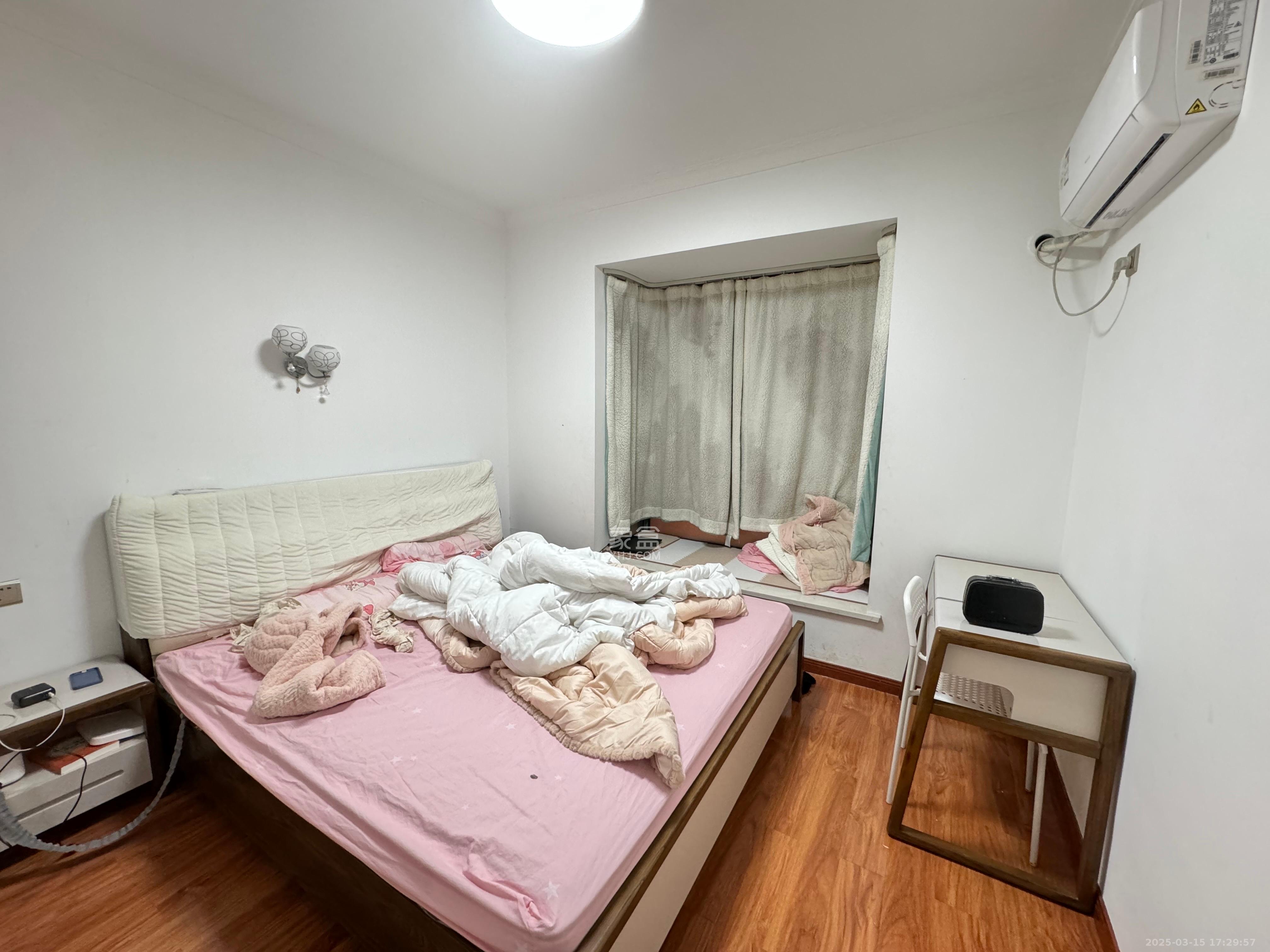 鑫远御文台一期  2室1厅1卫    2500.0元/月室内图