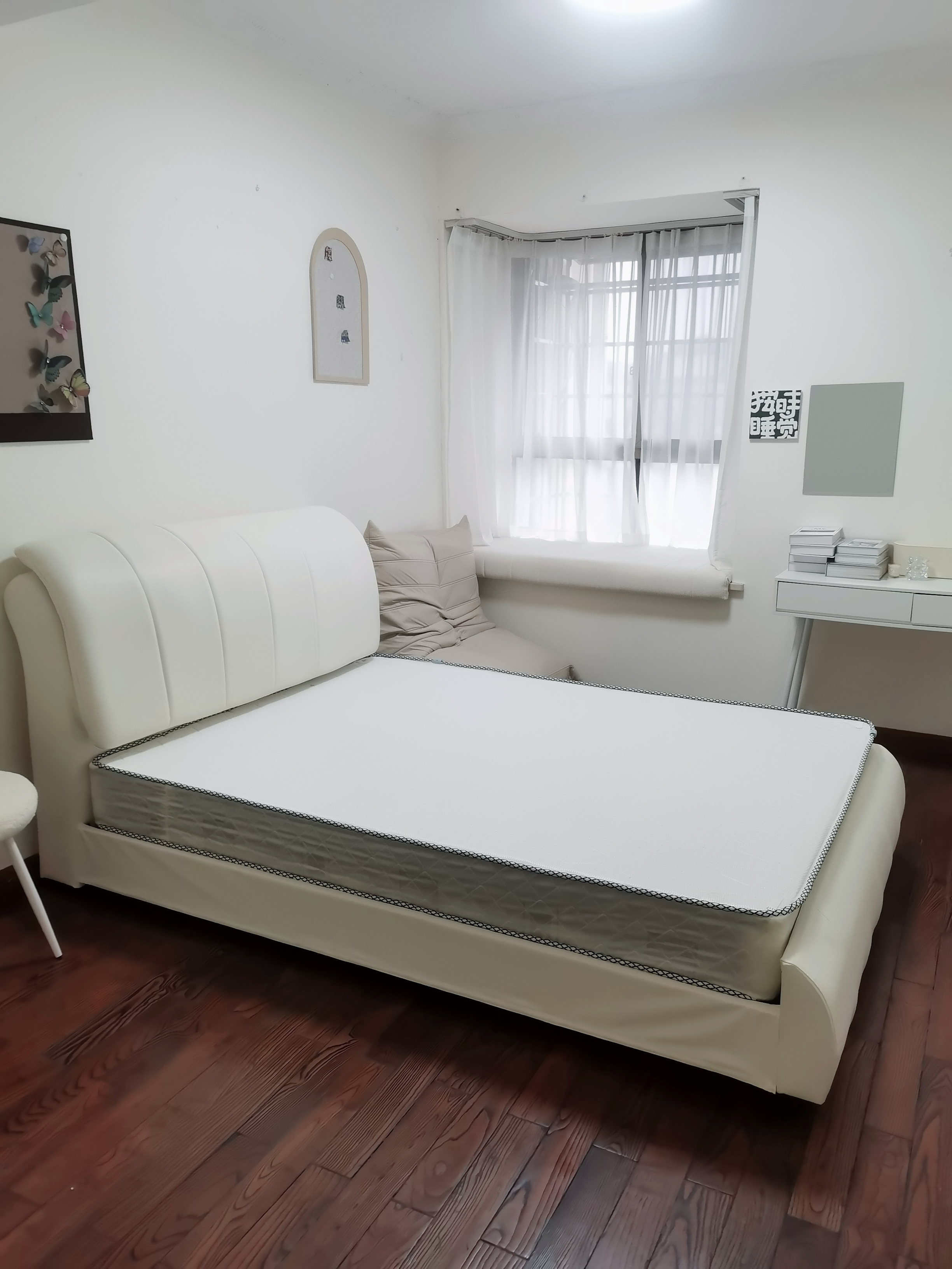 益秀园 4室2厅2卫 1800.0元/月 益秀园 4室2厅2卫 1800.0元/月室内图