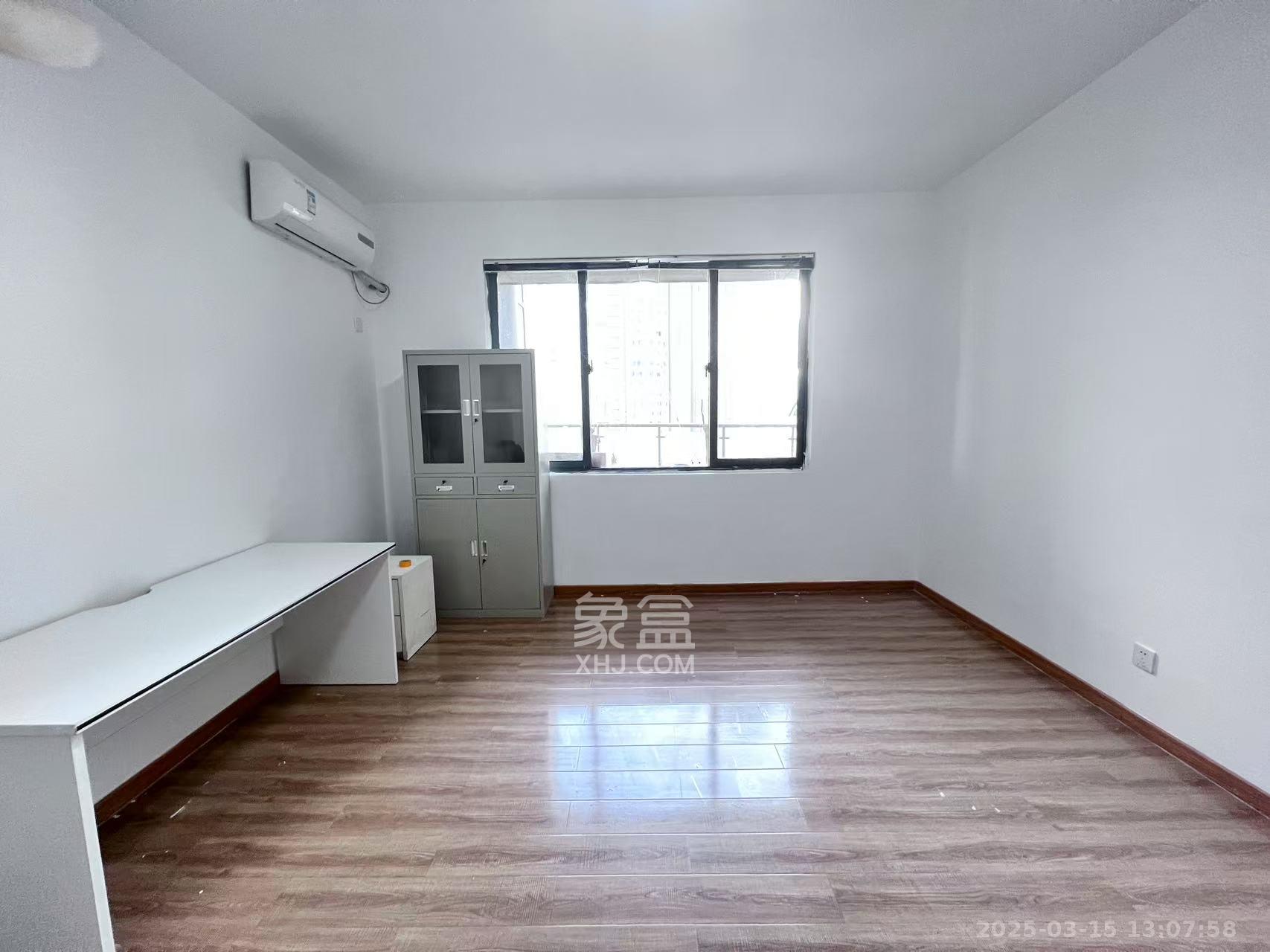 湘江世纪城富湾国际 5室2厅2卫 9000.0元/月 湘江世纪城富湾国际 5室2厅2卫 9000.0元/月室内图