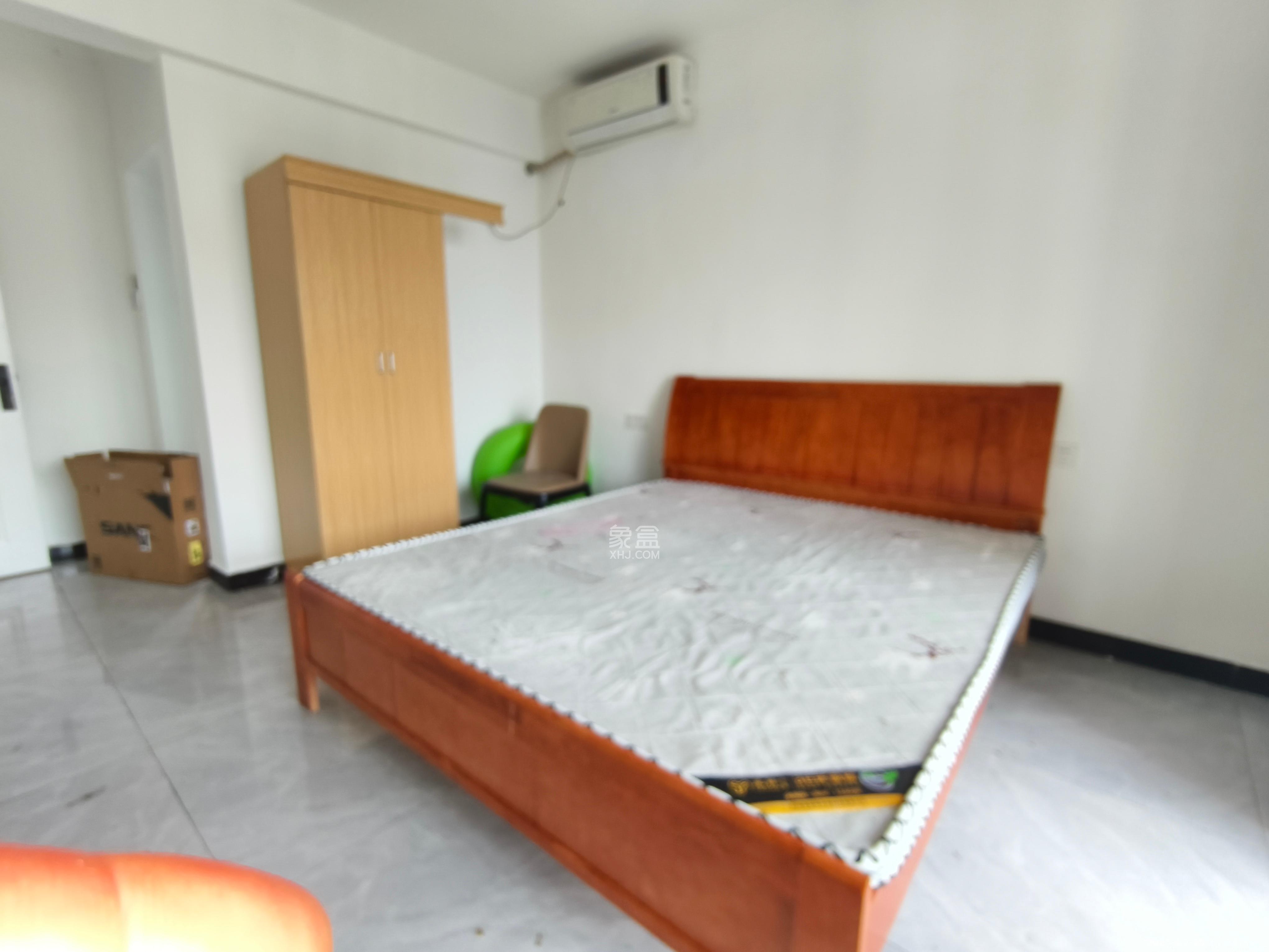 星湖湾二期高层 4室2厅2卫 3000.0元/月 星湖湾二期高层 4室2厅2卫 3000.0元/月室内图