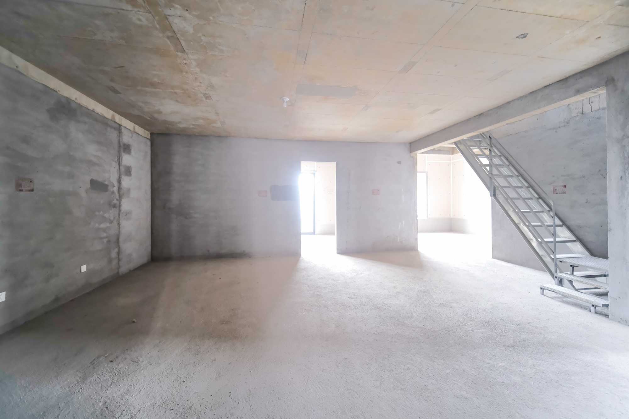 和顺府  4室2厅2卫    153.0万 和顺府  4室2厅2卫    153.0万客厅