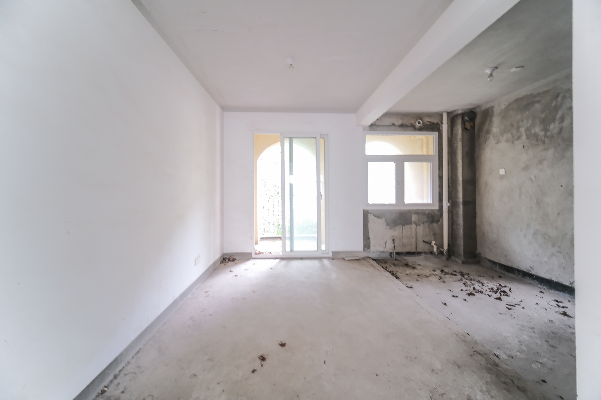 郡原居里  3室2厅2卫    98.0万 郡原居里  3室2厅2卫    98.0万客厅