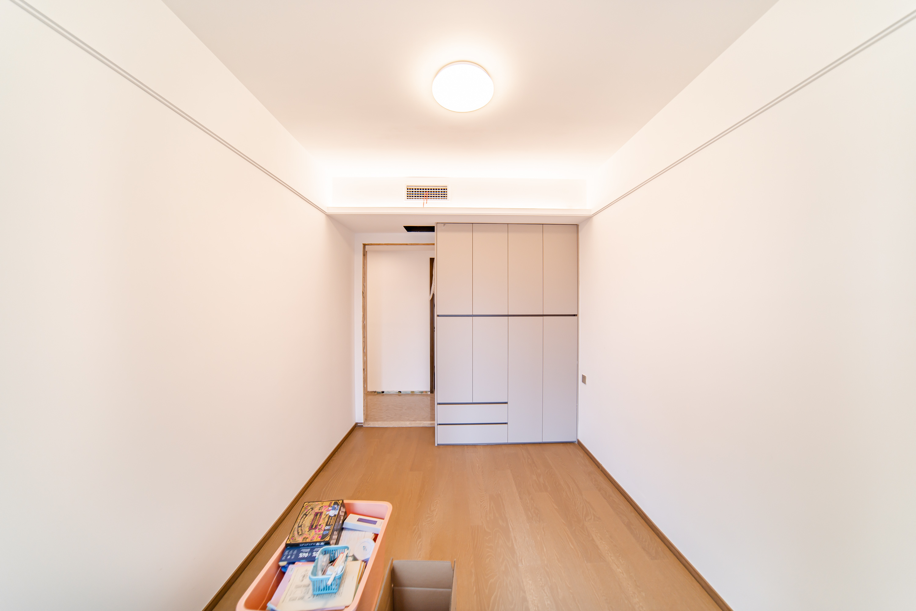 建发电建江山悦  4室2厅2卫   210.00万卧室