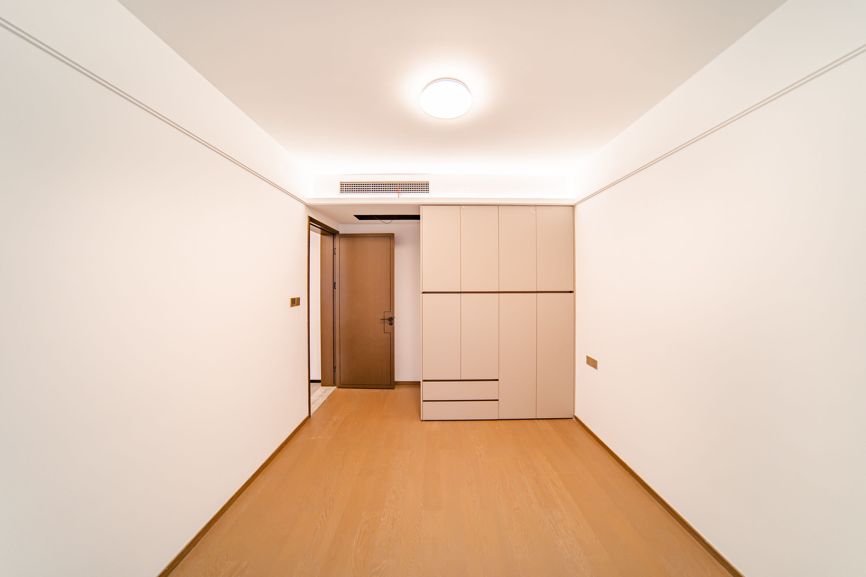 建发电建江山悦  4室2厅2卫   210.00万卧室