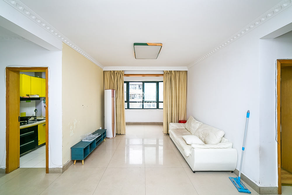 南国新城  2室2厅1卫    71.0万